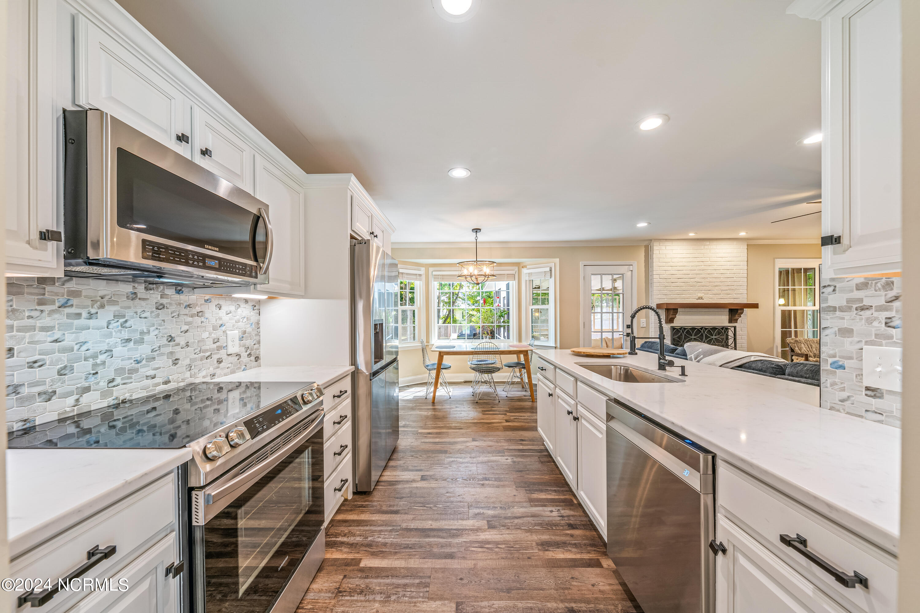 318 W Blackbeard Road