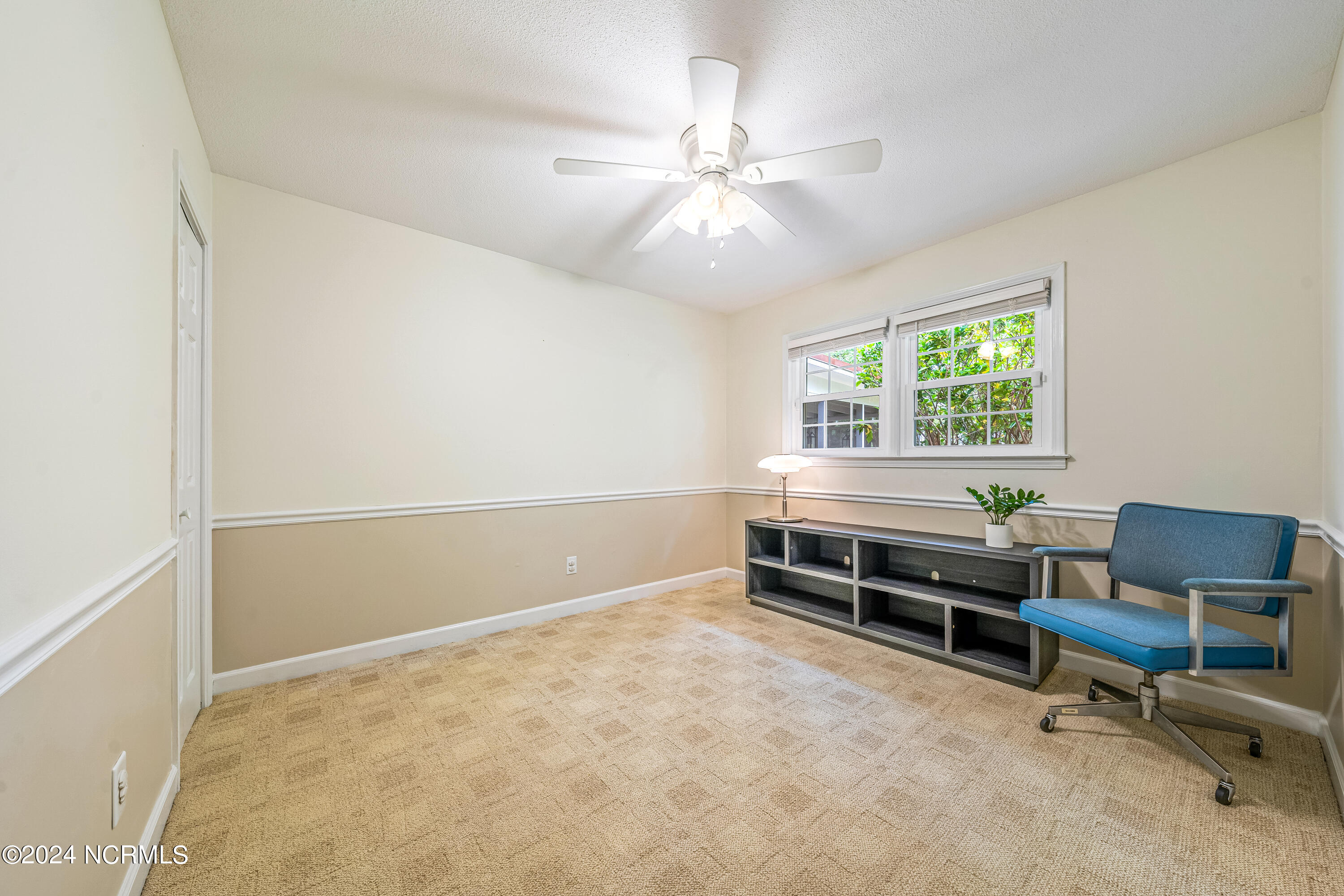 318 W Blackbeard Road