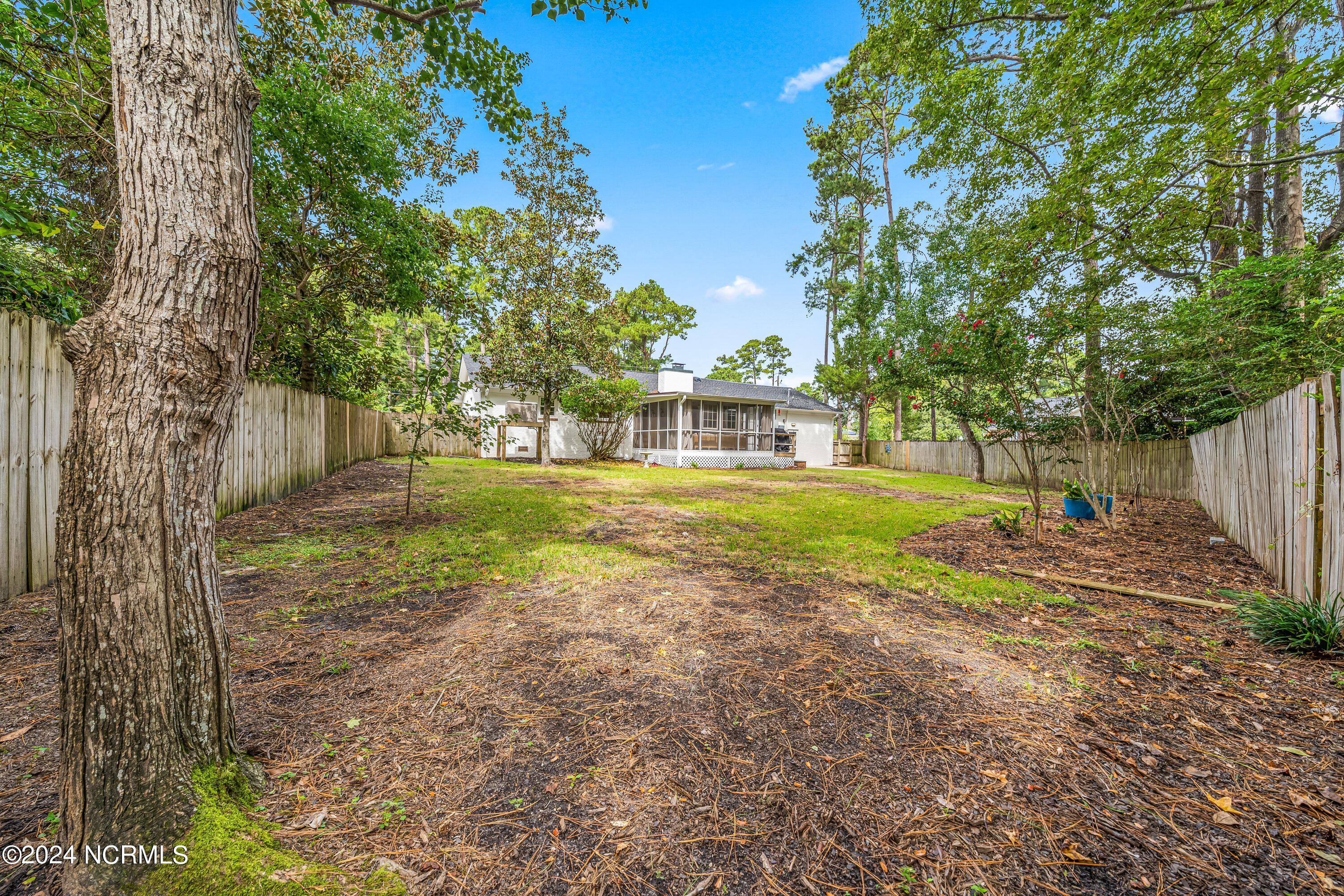 318 W Blackbeard Road