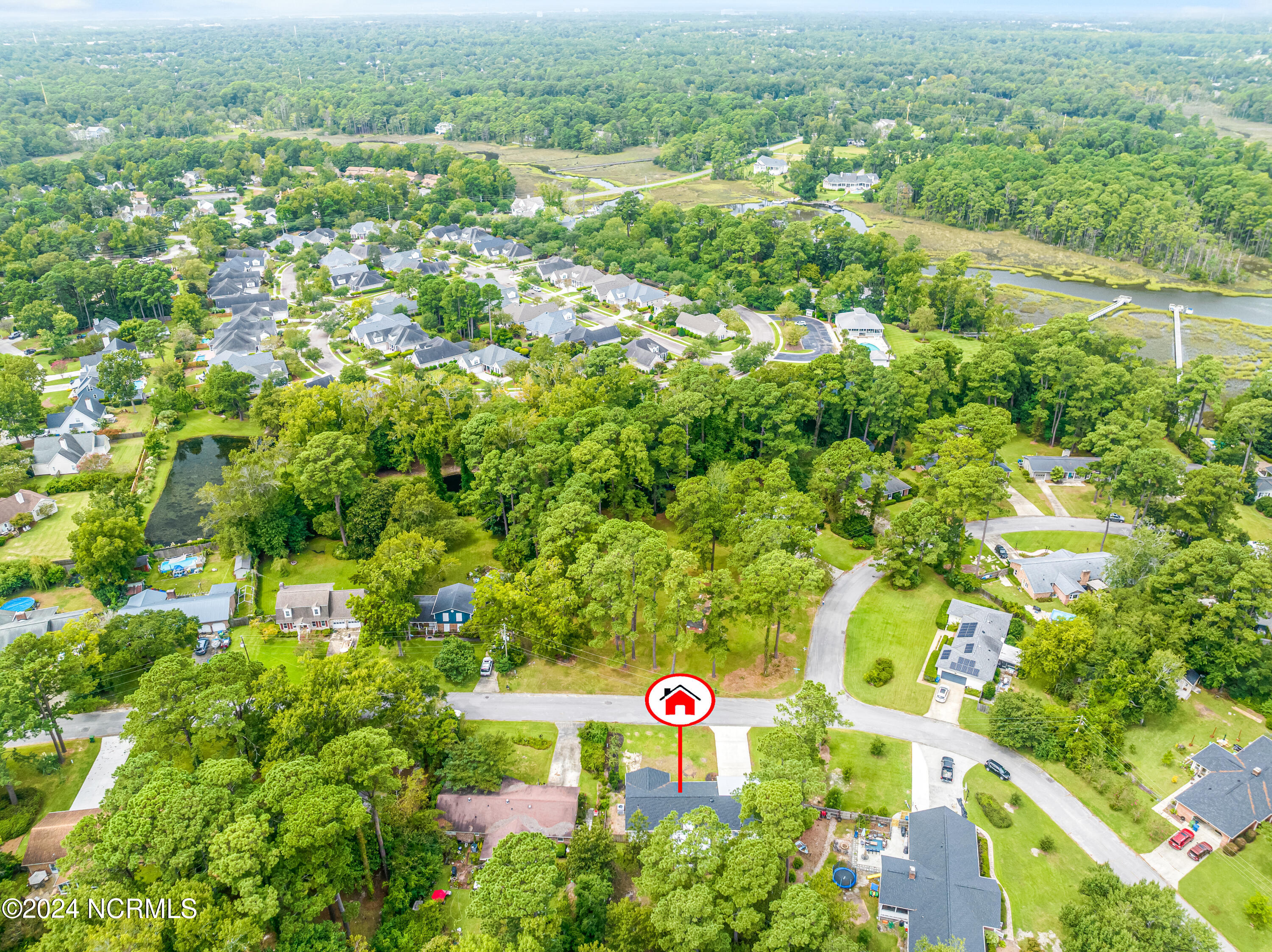318 W Blackbeard Road