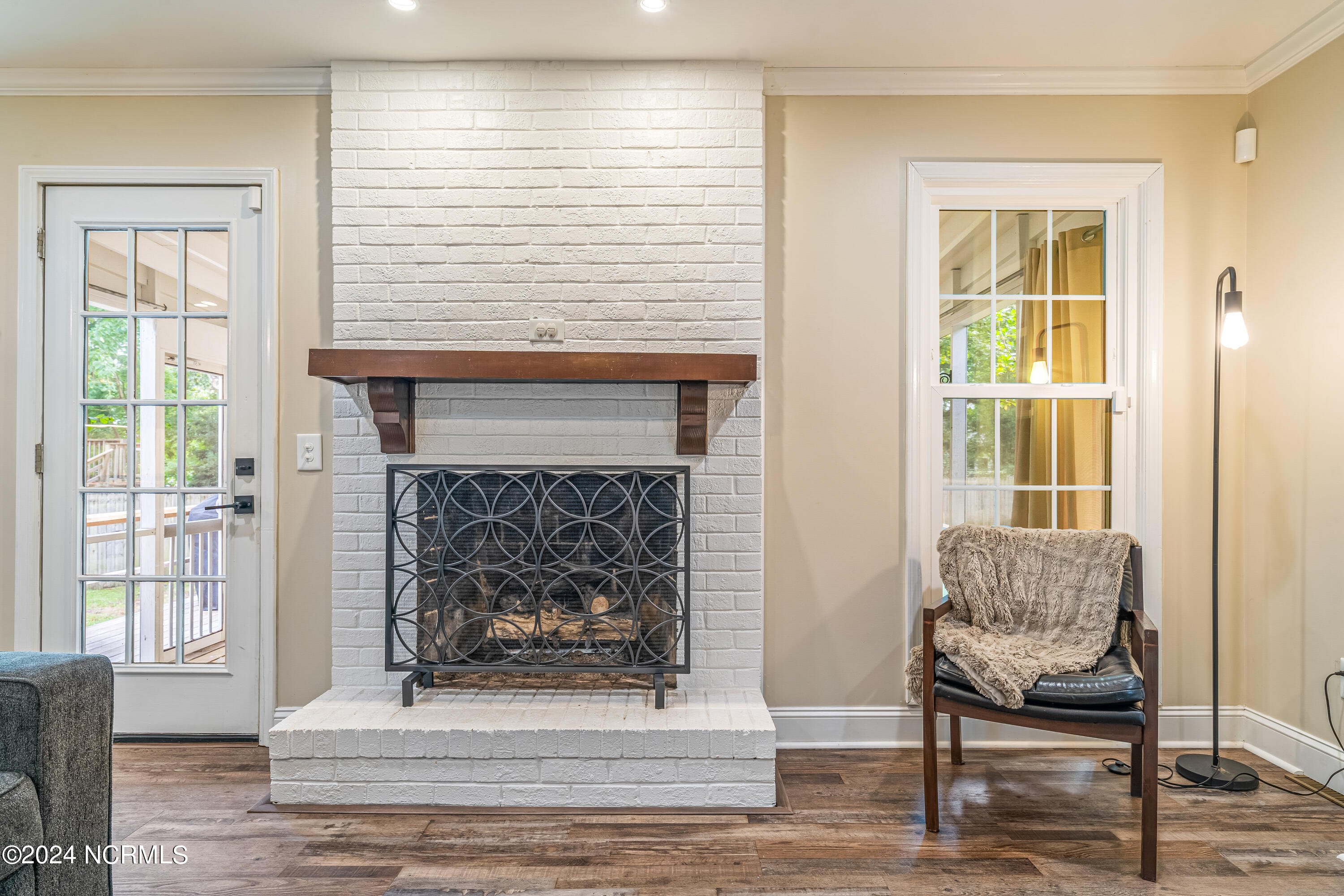 318 W Blackbeard Road