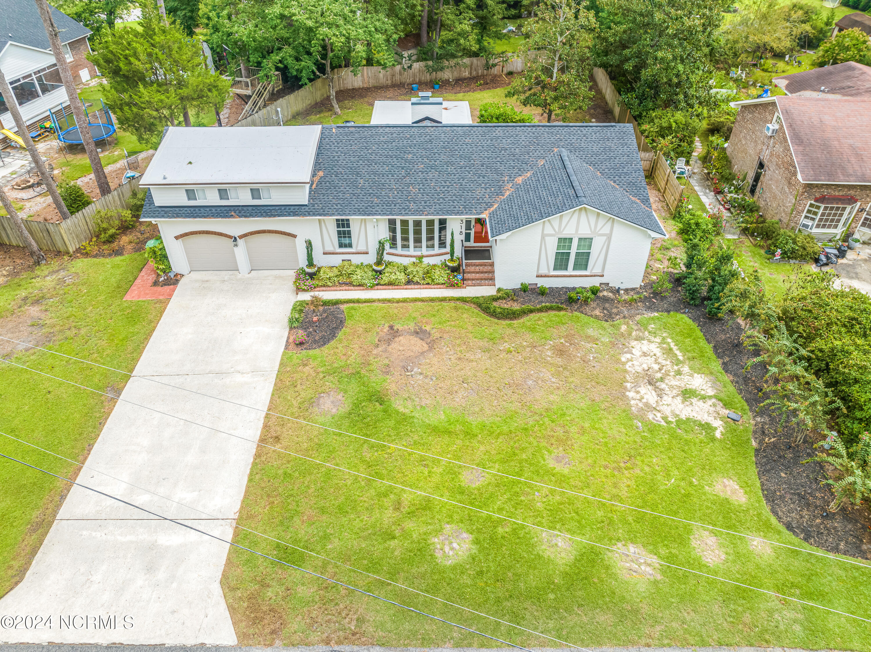 318 W Blackbeard Road