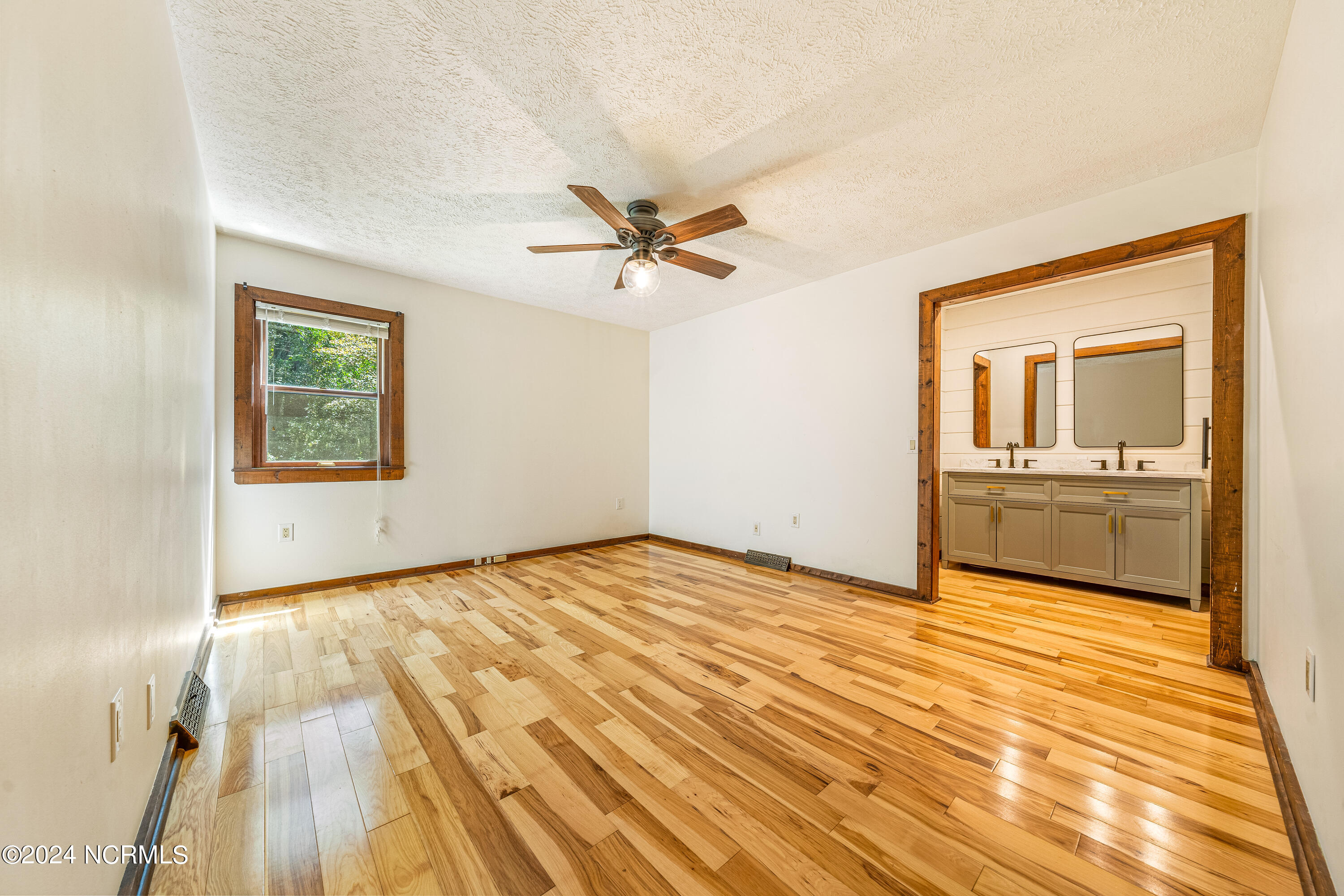 96 Tall Oaks Drive