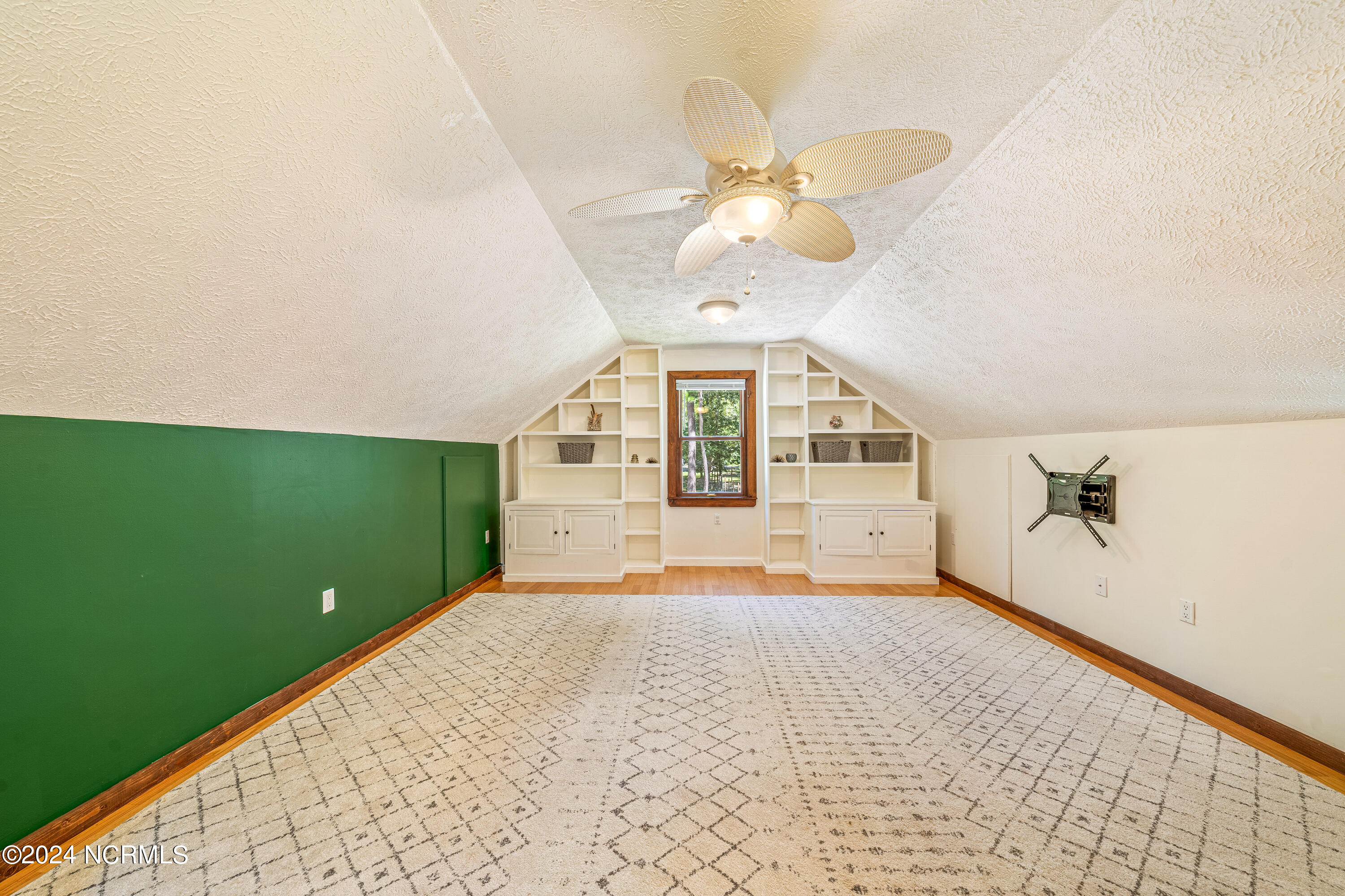 96 Tall Oaks Drive