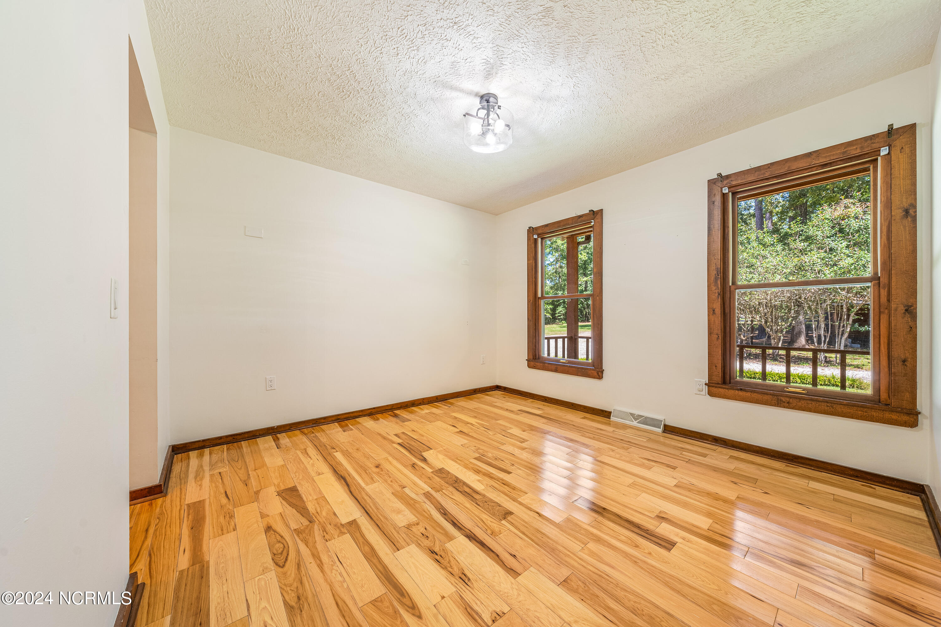 96 Tall Oaks Drive