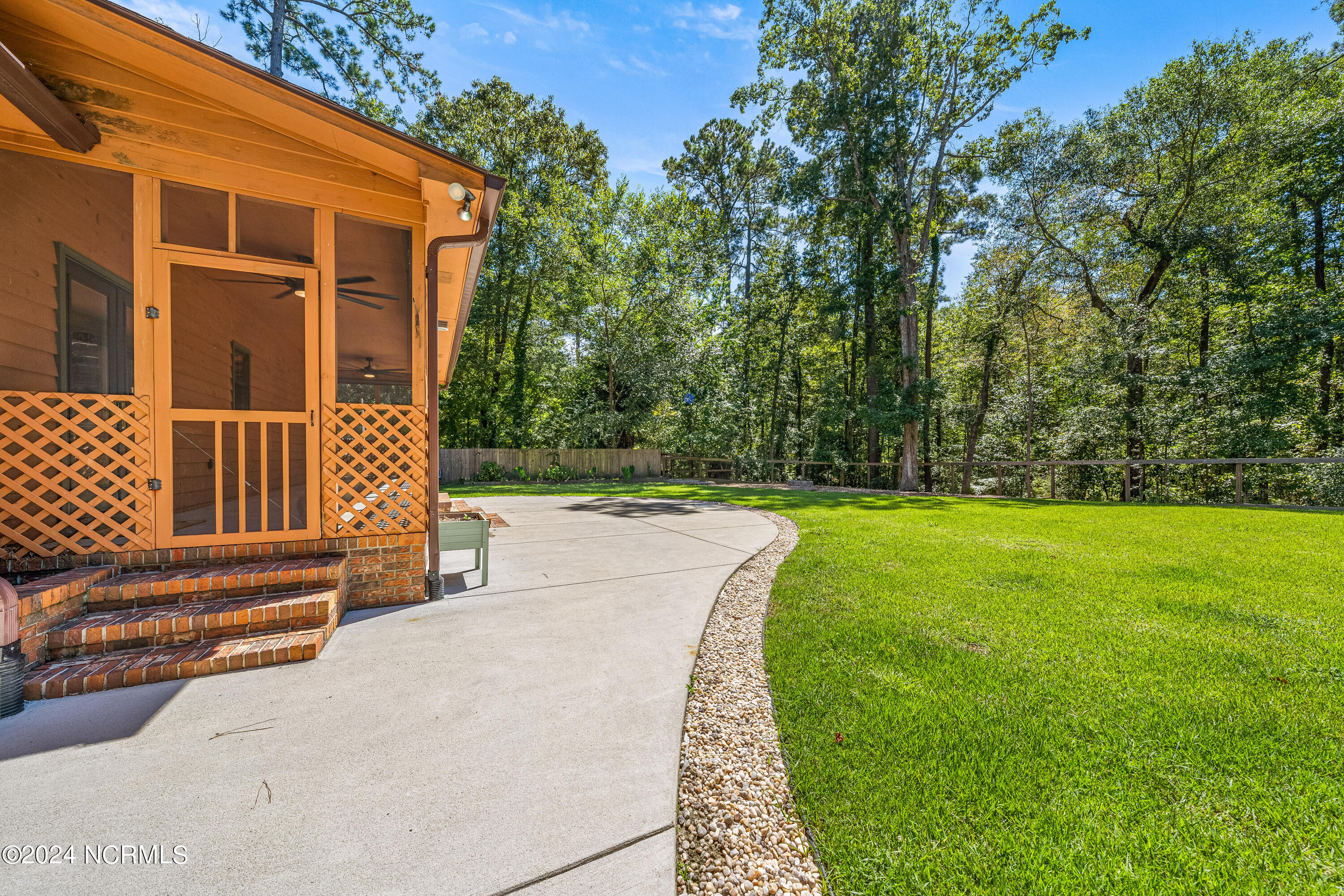 96 Tall Oaks Drive