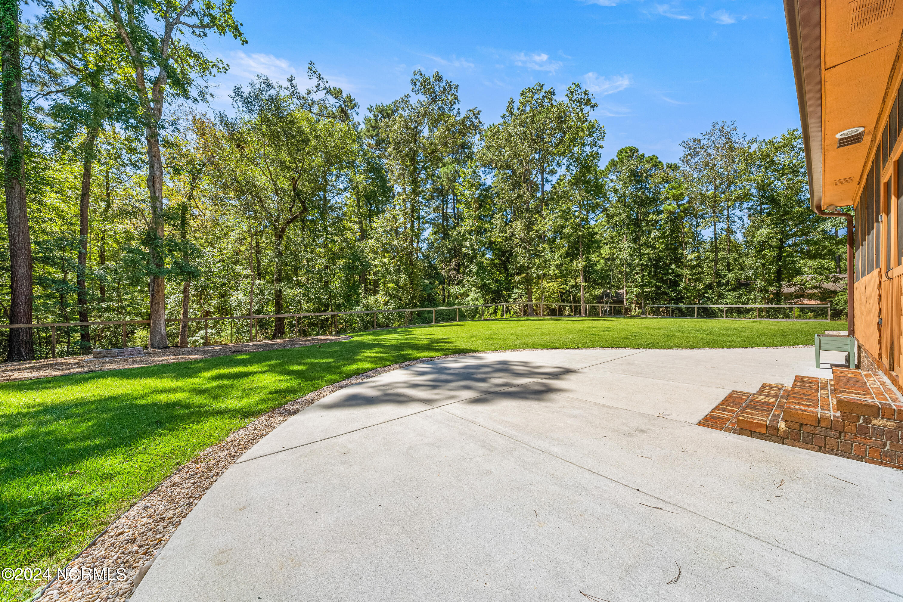 96 Tall Oaks Drive