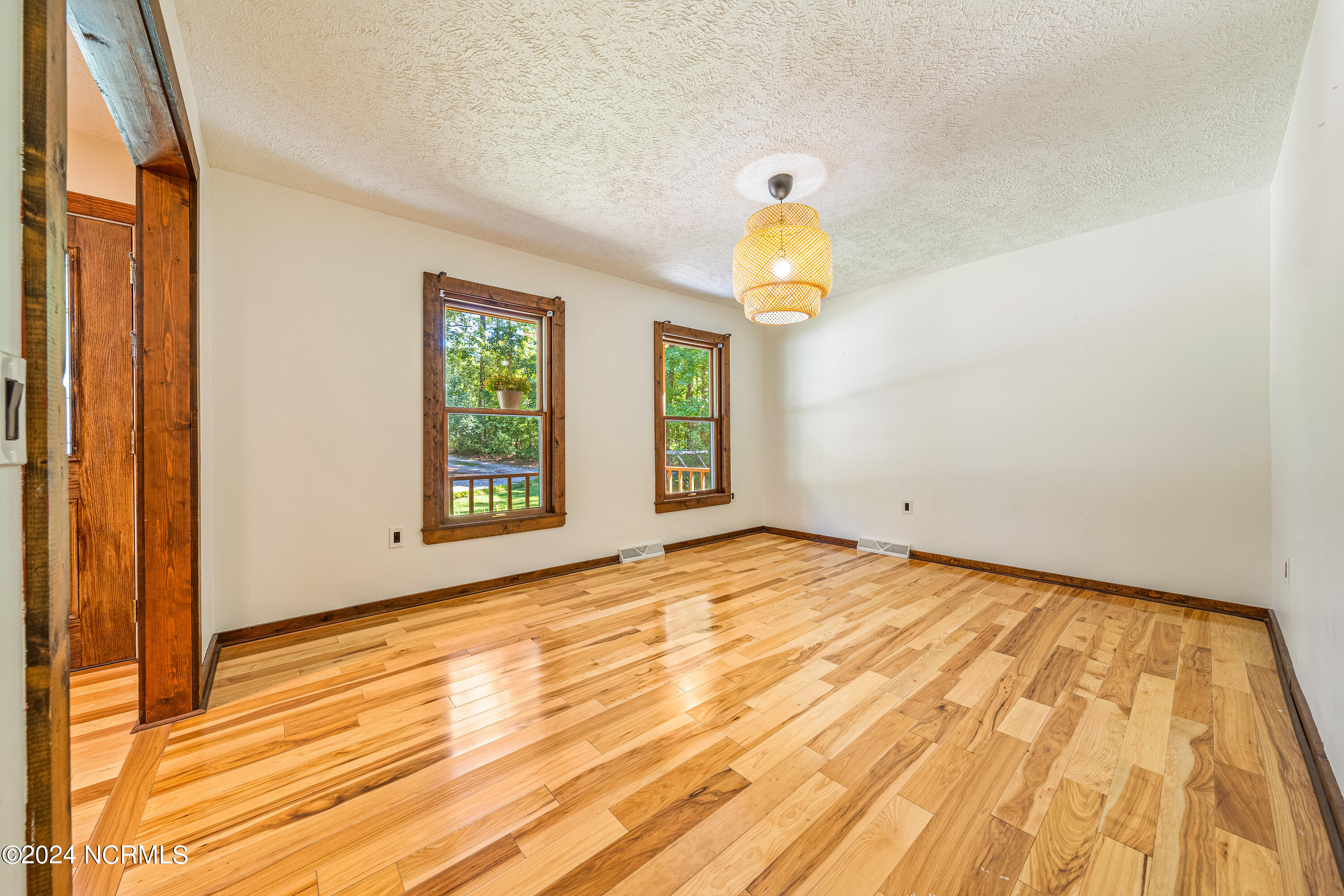 96 Tall Oaks Drive