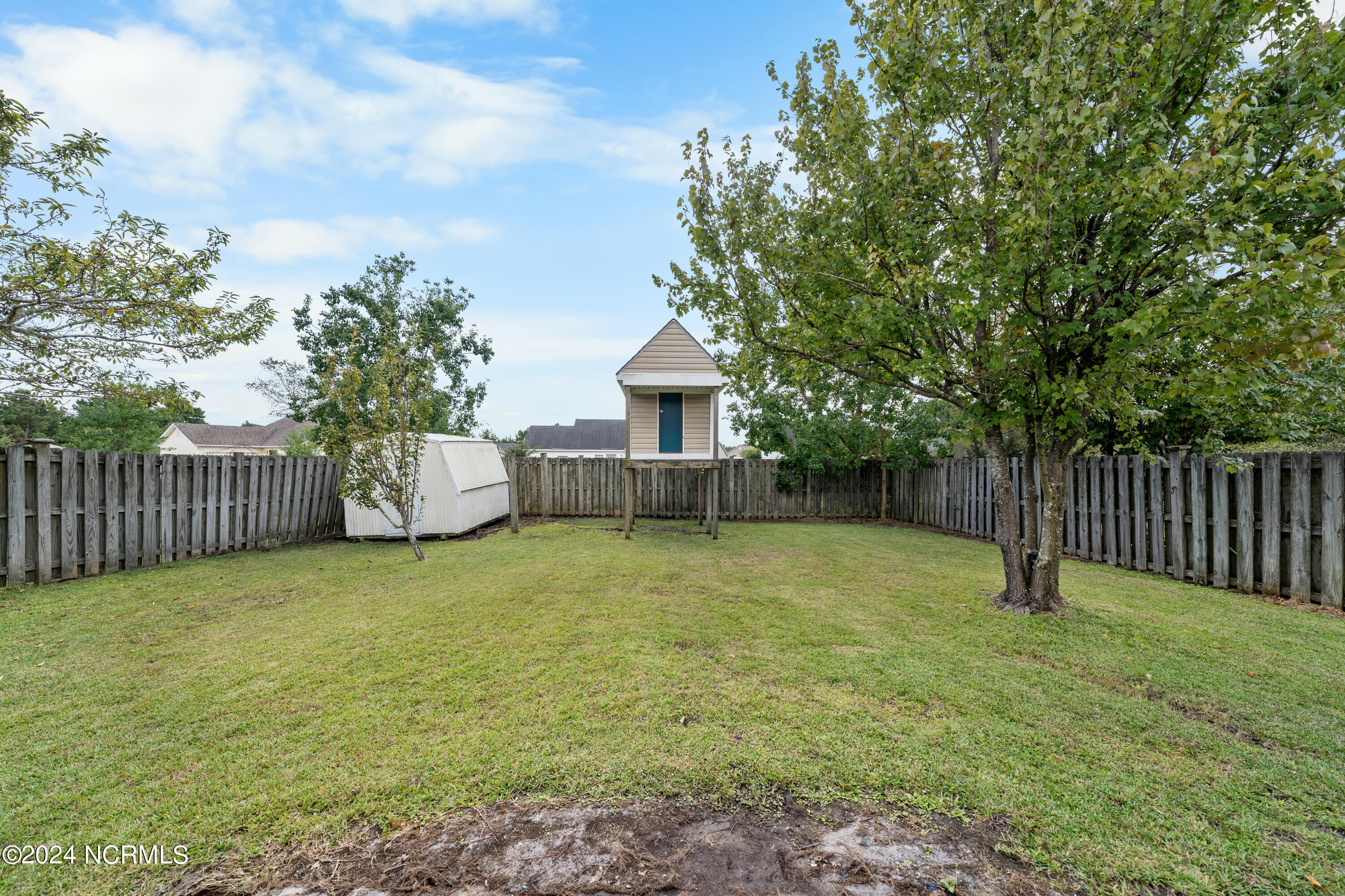 2612 Bradfield Court