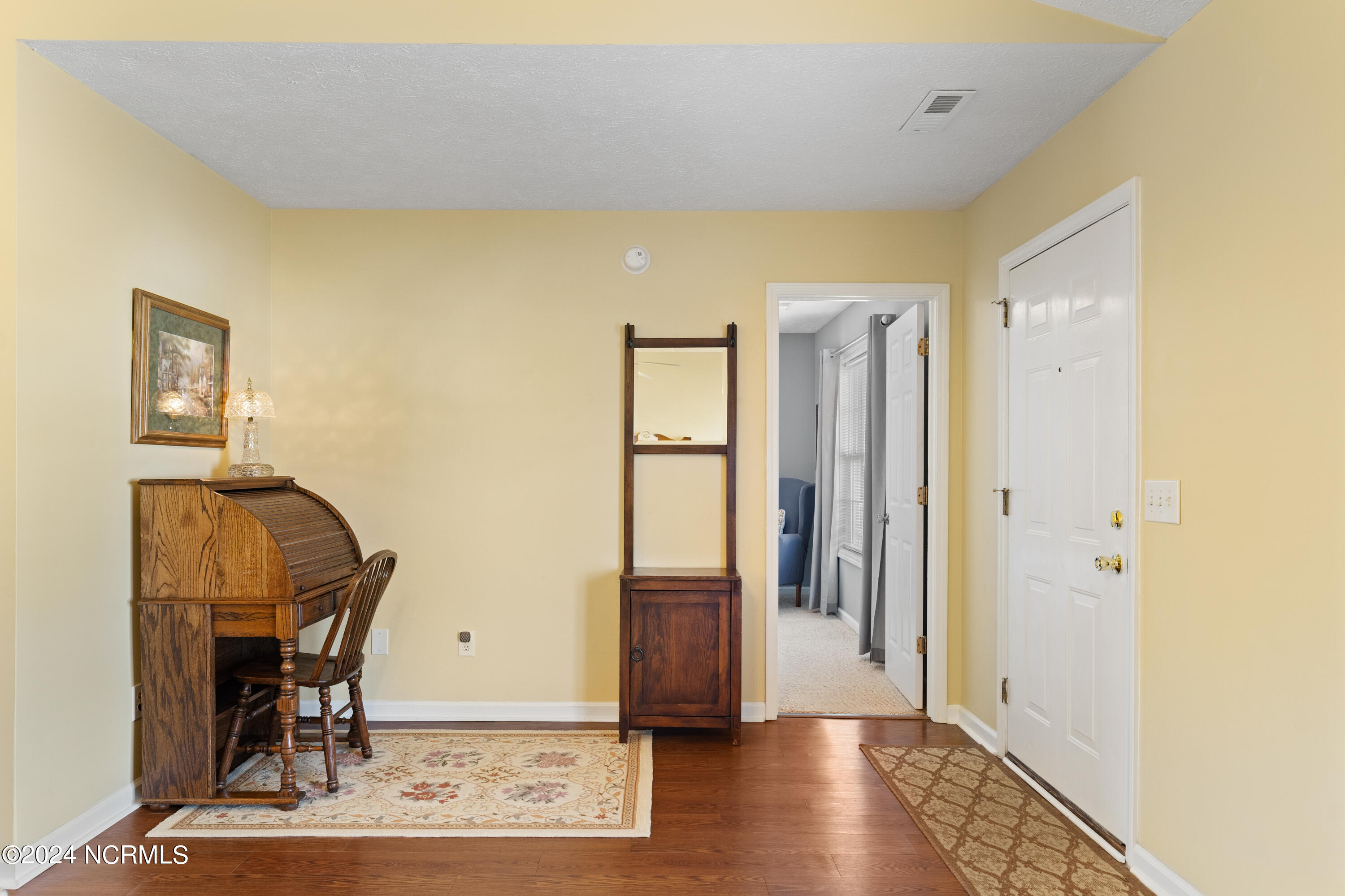 2612 Bradfield Court