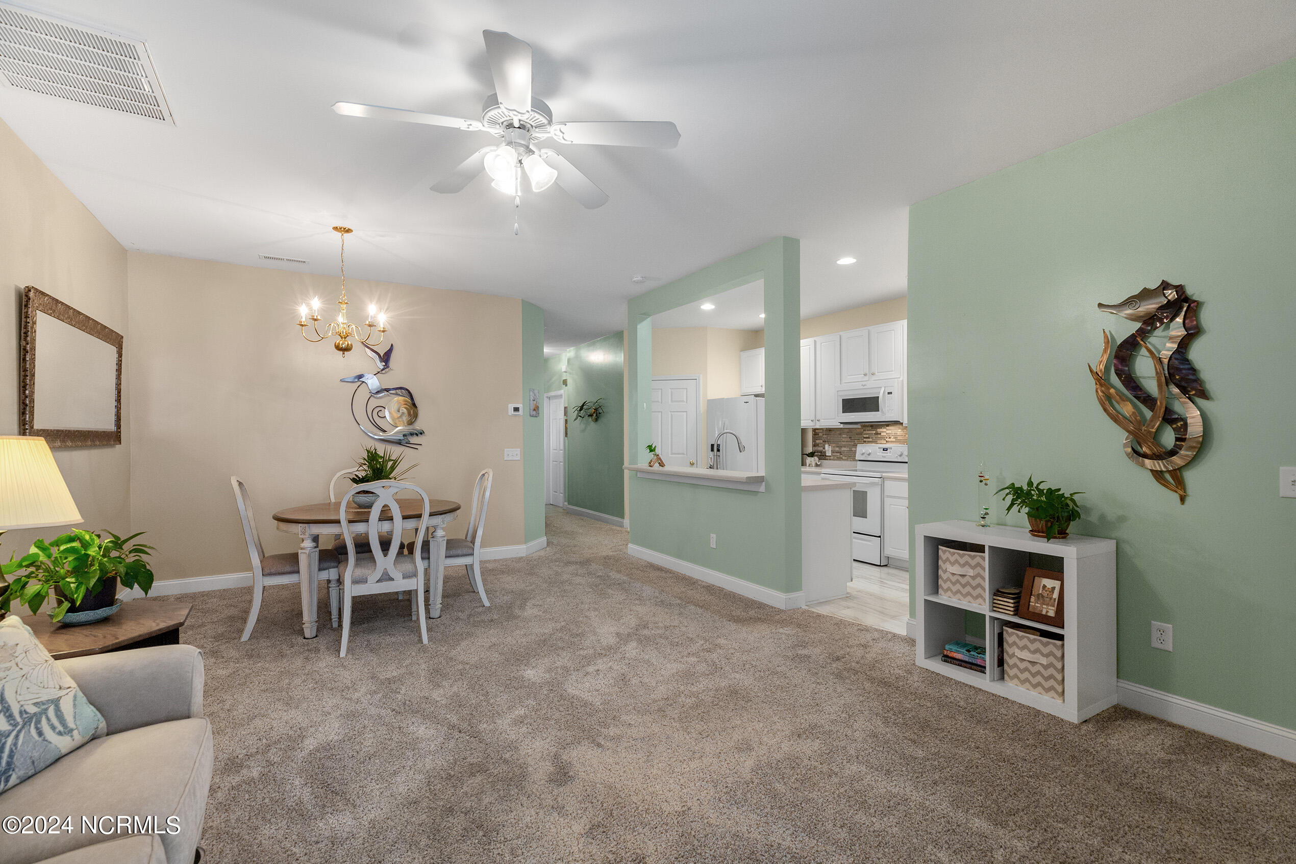 1545 Honeybee Lane