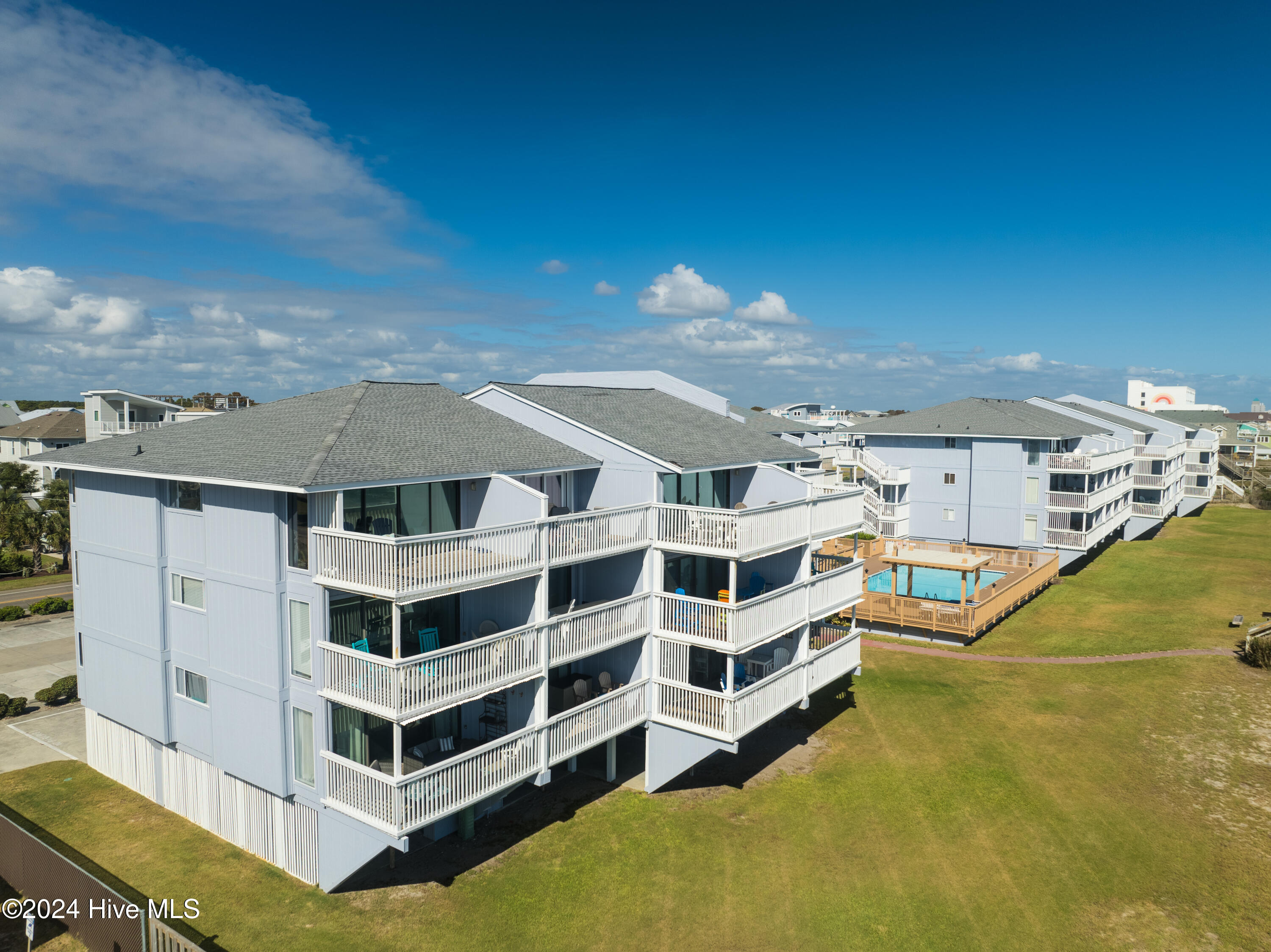 1311 S Lake Park Boulevard, Unit 42b