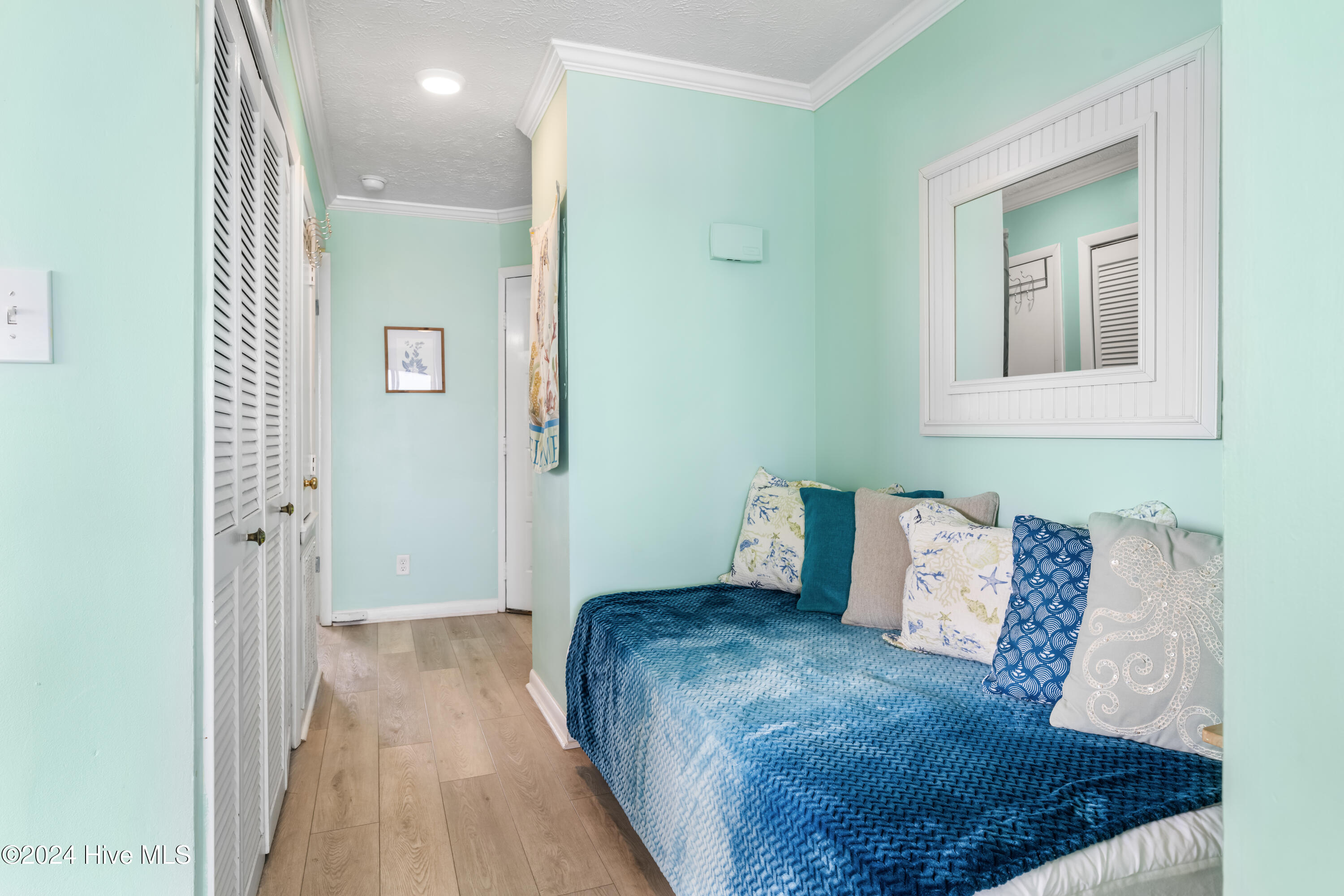 1311 S Lake Park Boulevard, Unit 42b