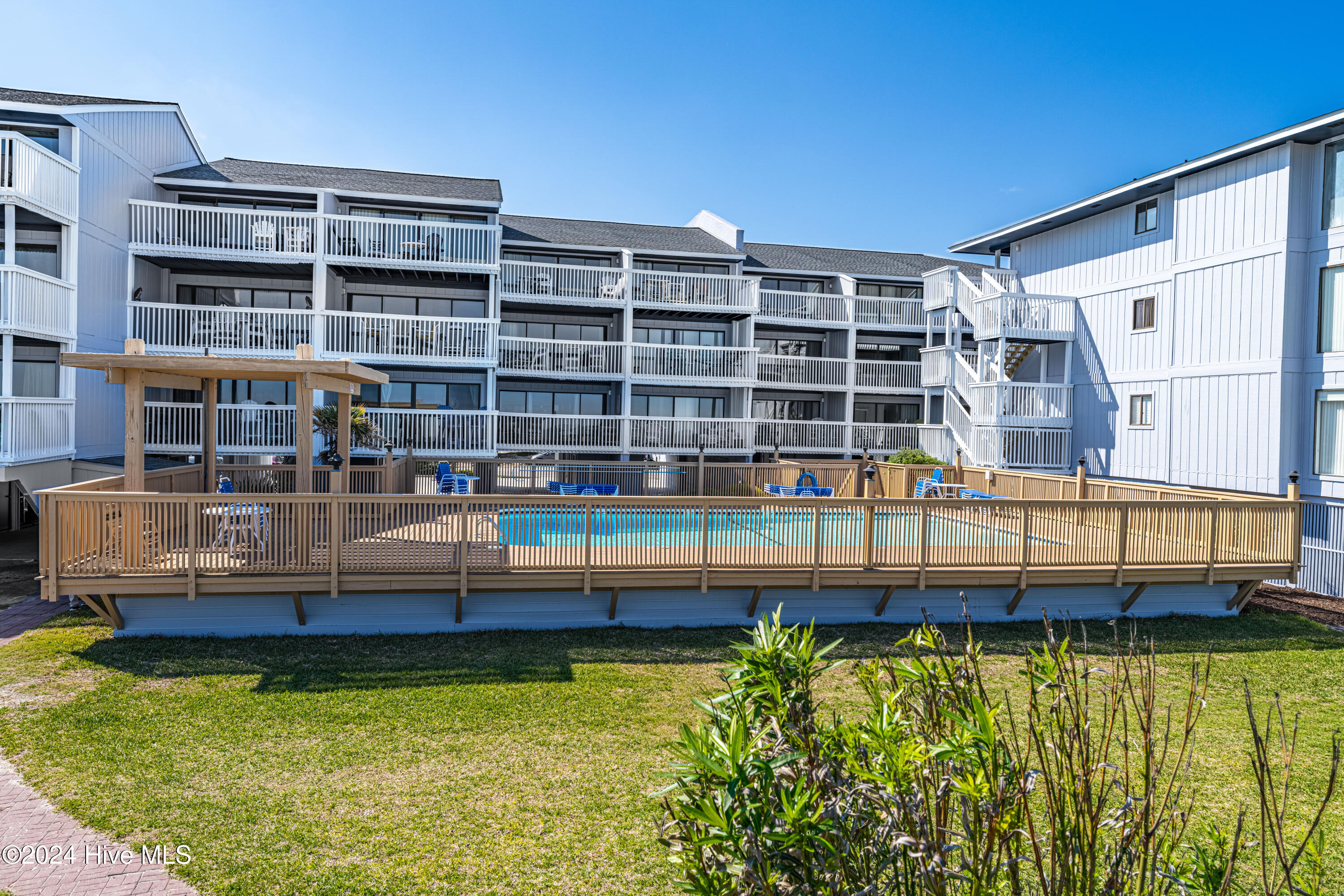 1311 S Lake Park Boulevard, Unit 42b