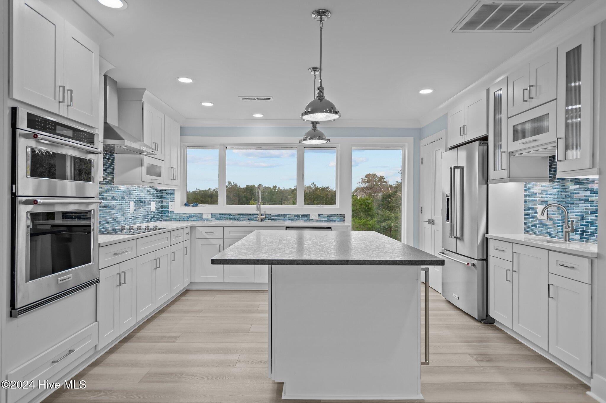5403 Marina Club Drive
