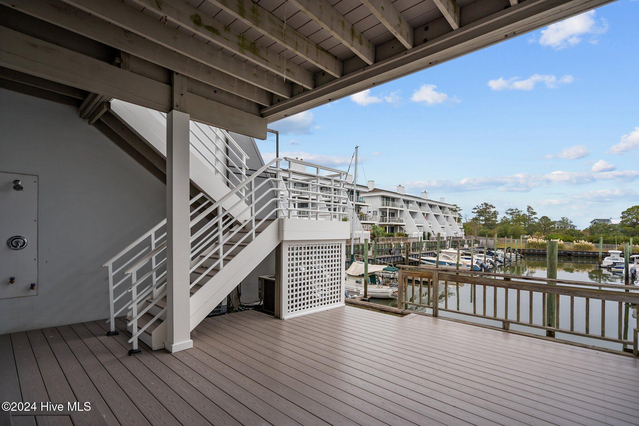 5403 Marina Club Drive