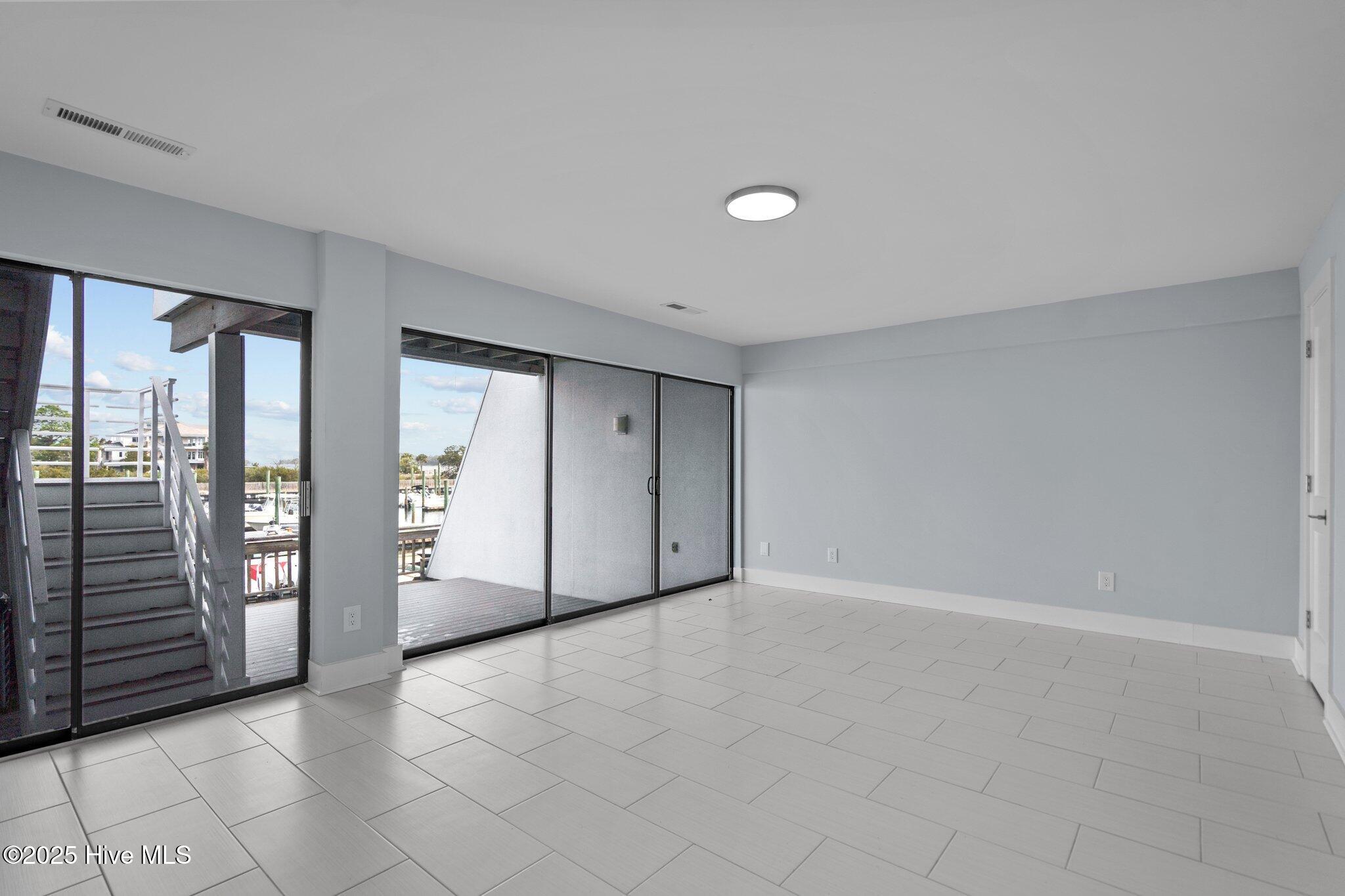 5403 Marina Club Drive