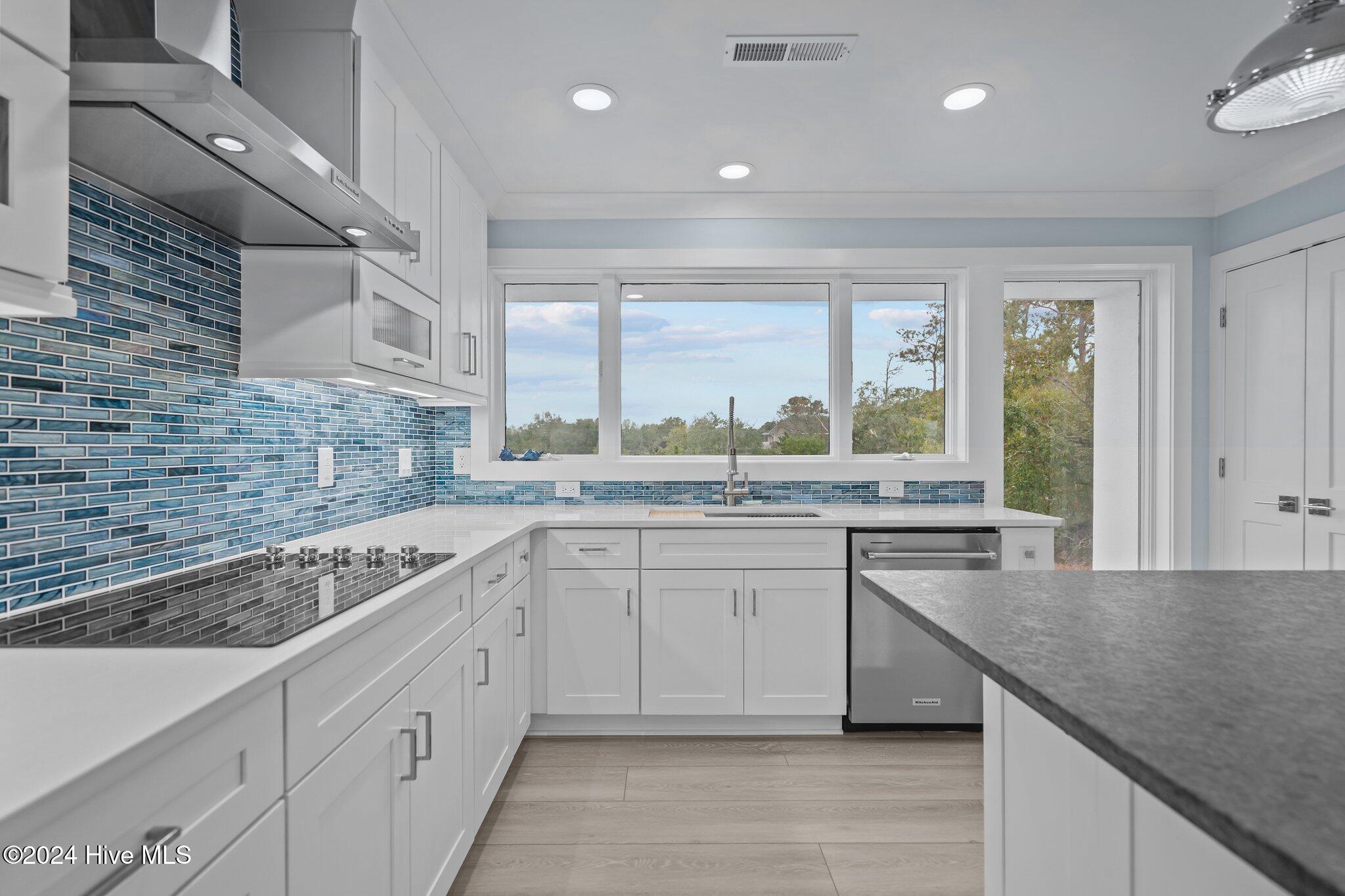 5403 Marina Club Drive