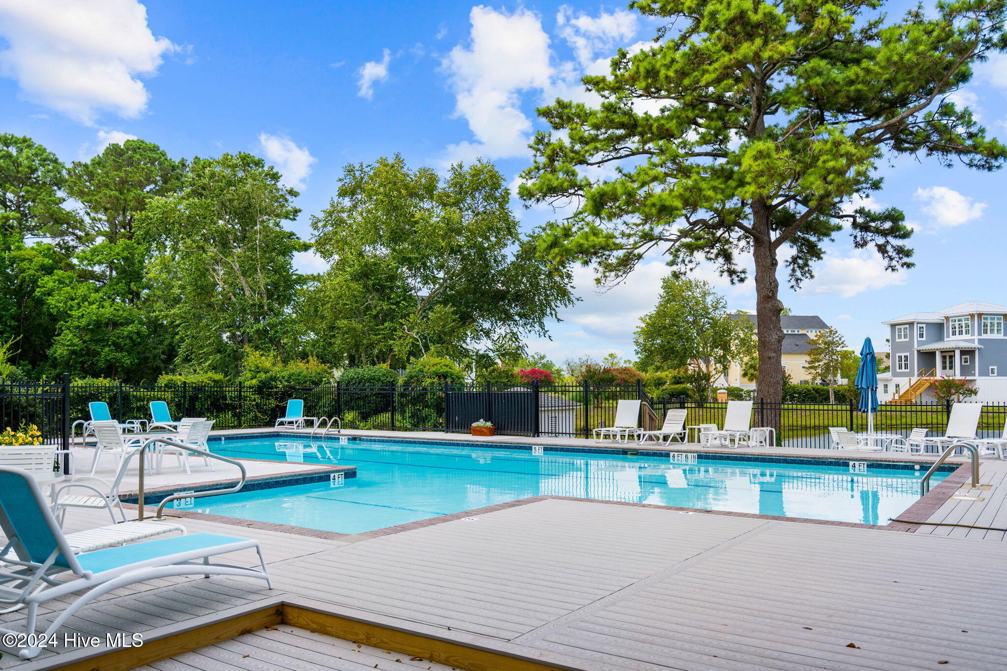 5403 Marina Club Drive