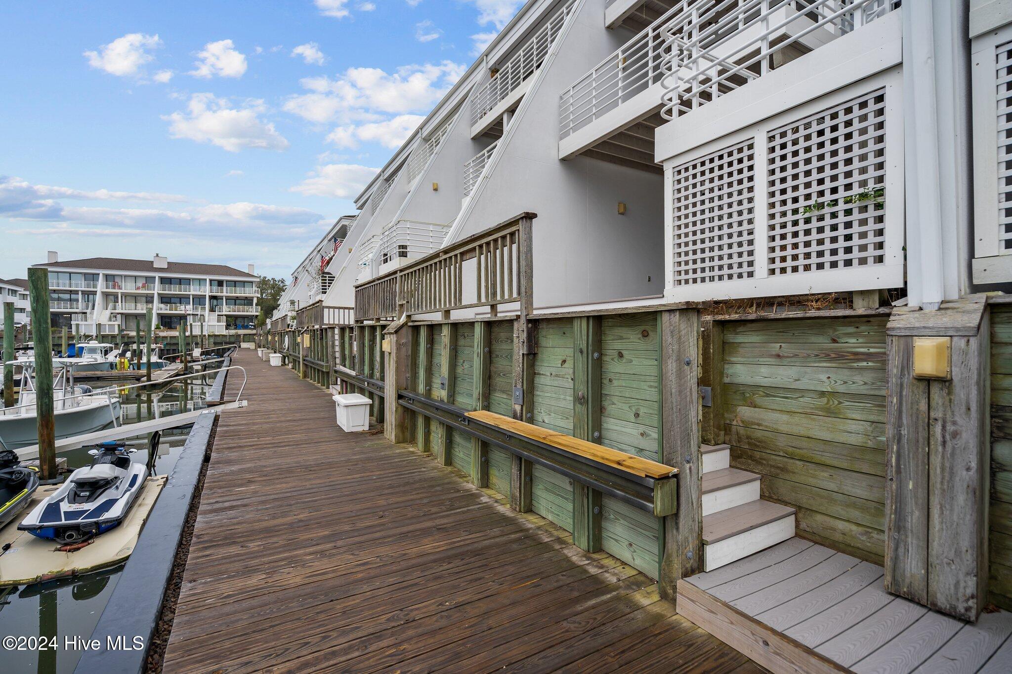 5403 Marina Club Drive