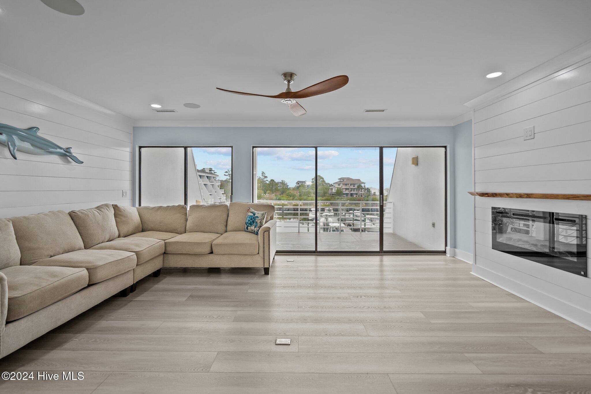 5403 Marina Club Drive