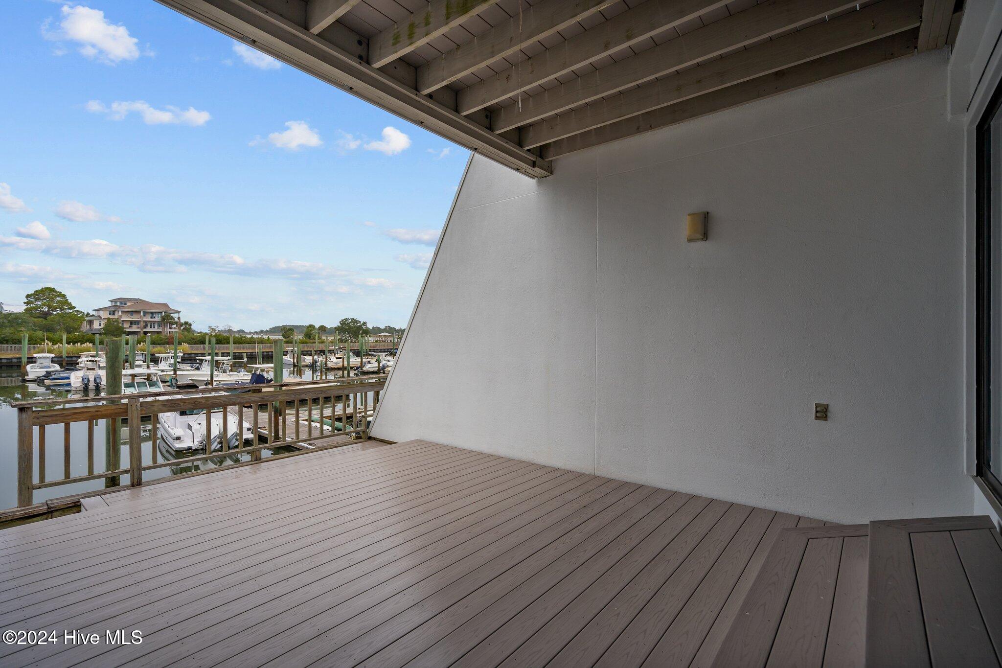 5403 Marina Club Drive