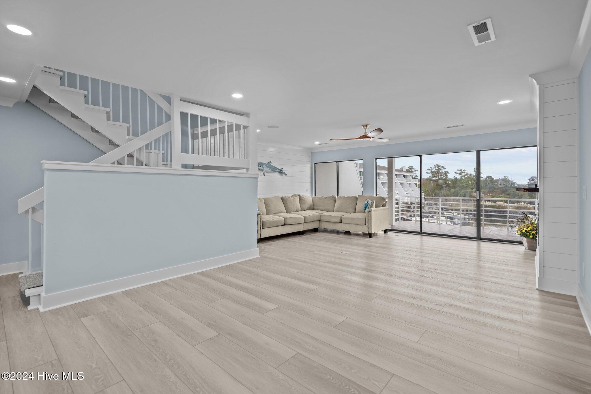 5403 Marina Club Drive
