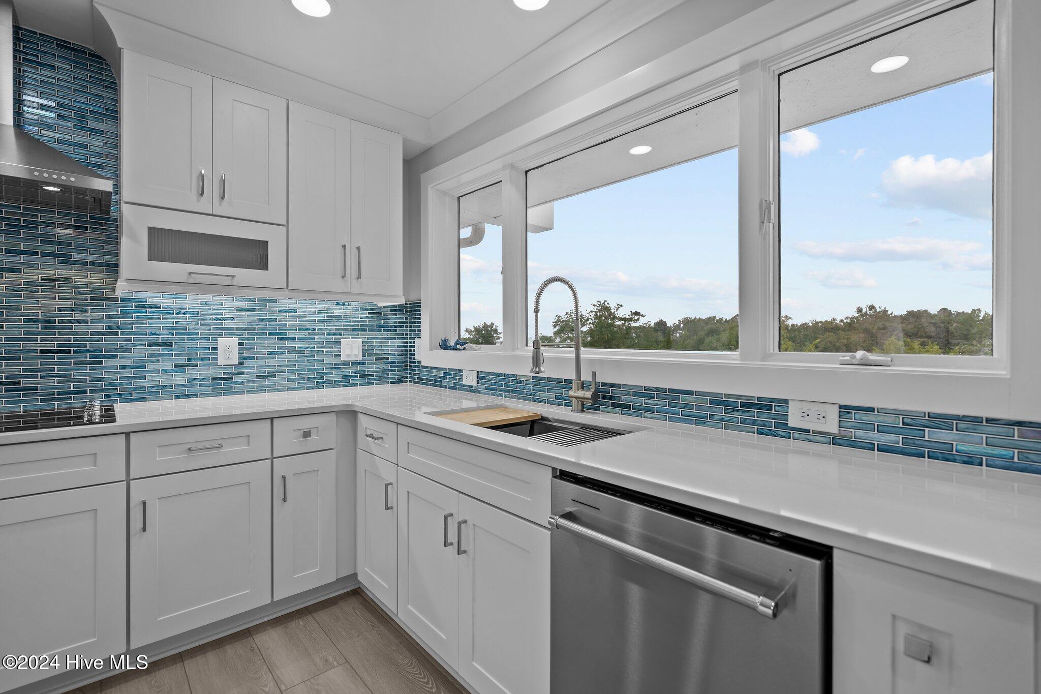 5403 Marina Club Drive