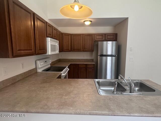 104 Lincoln Place Circle