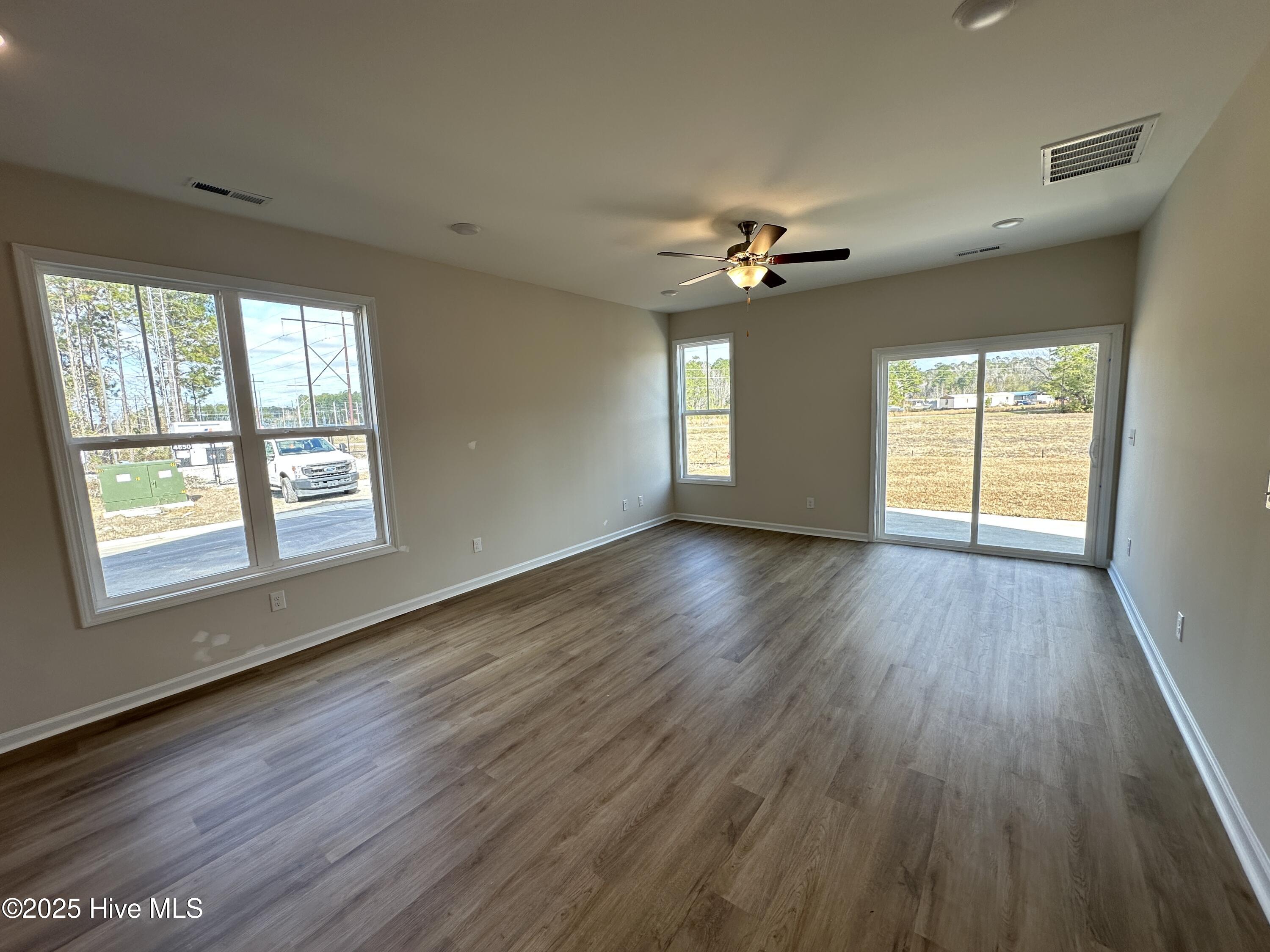 1103 Tennessee Walker Way SE
