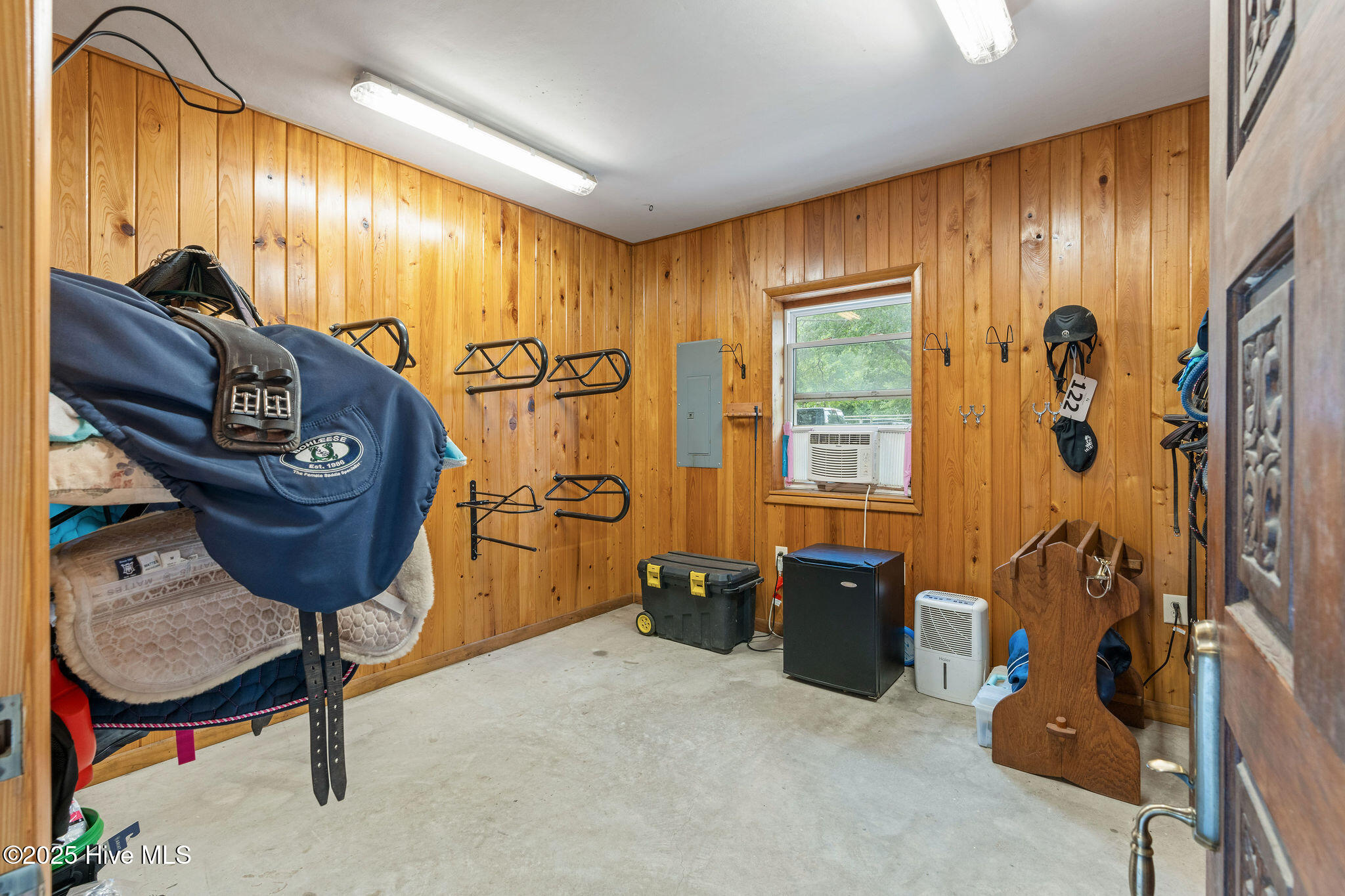 5905 Bizzel Avenue
