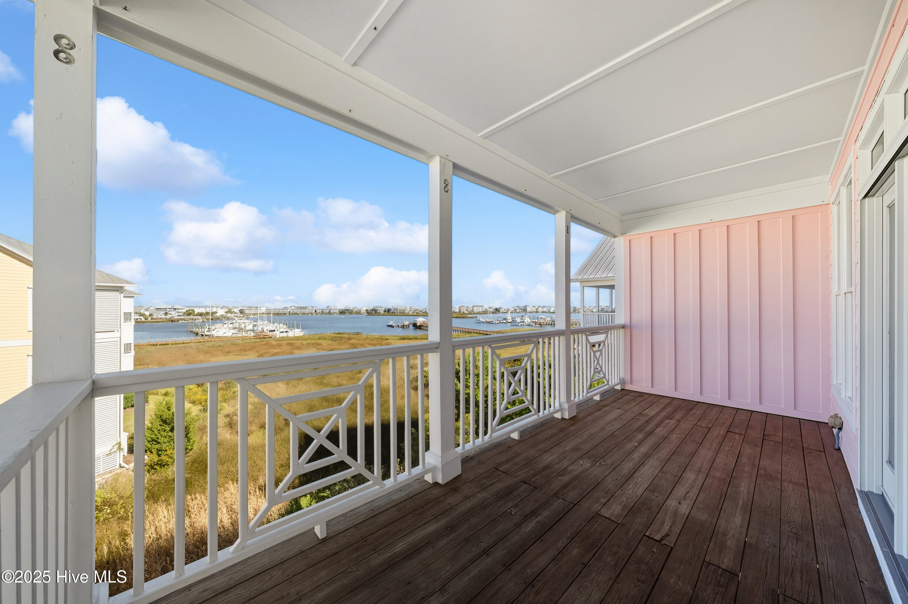 1532 Island Marina Drive