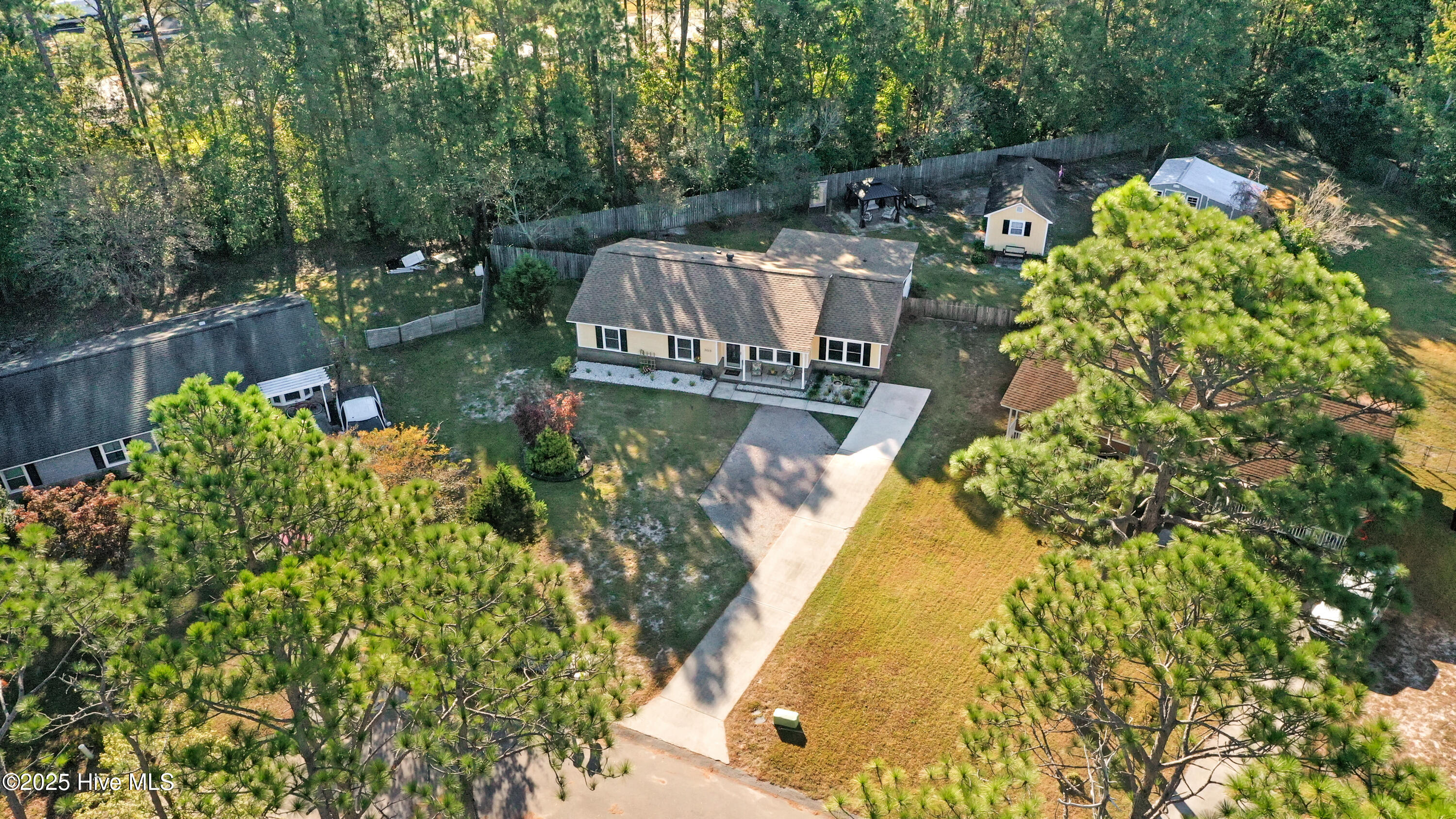 3615 Leaning Tree Court