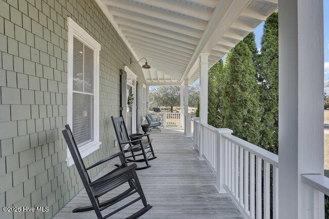 101 Cottage Walk