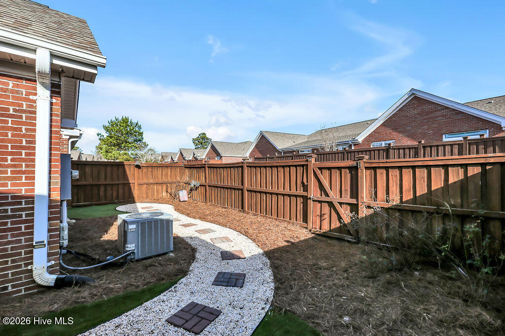 909 Shelton Court