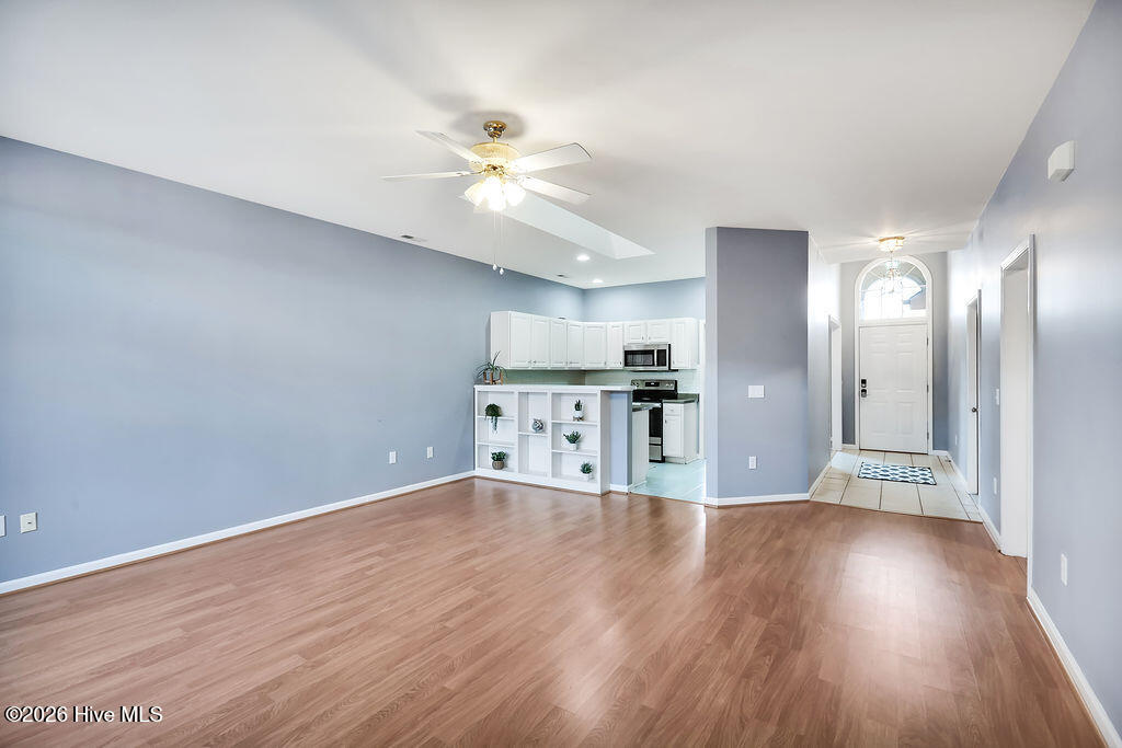 909 Shelton Court