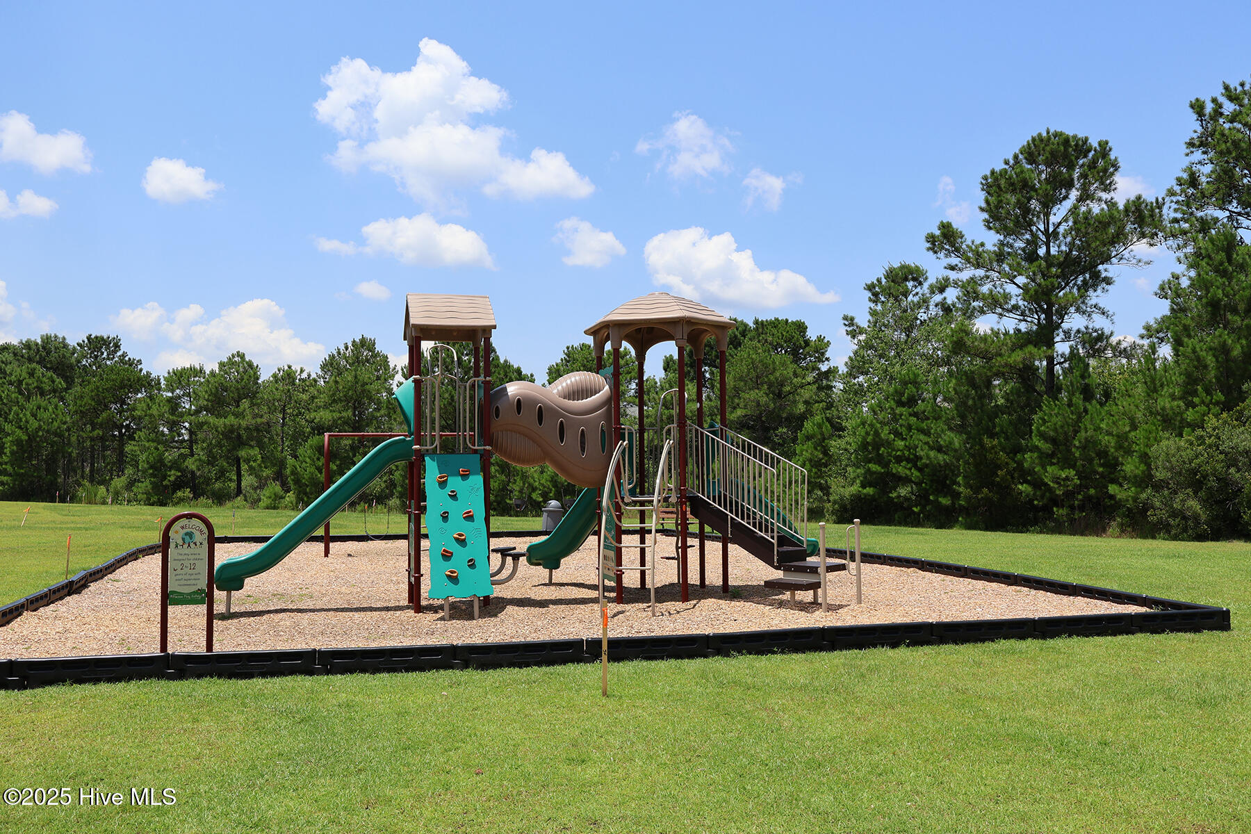 2526 Longleaf Pine Circle