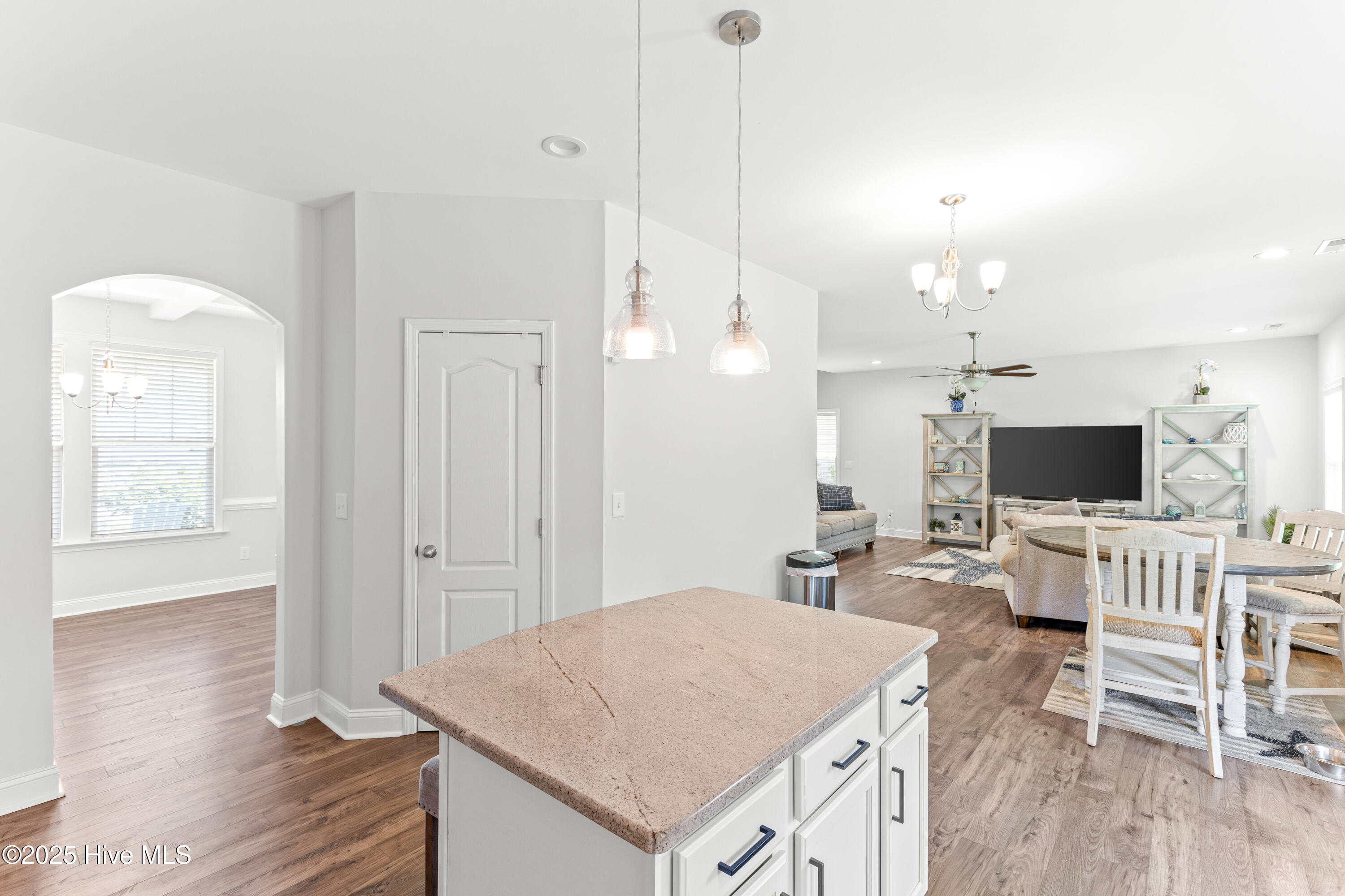2526 Longleaf Pine Circle