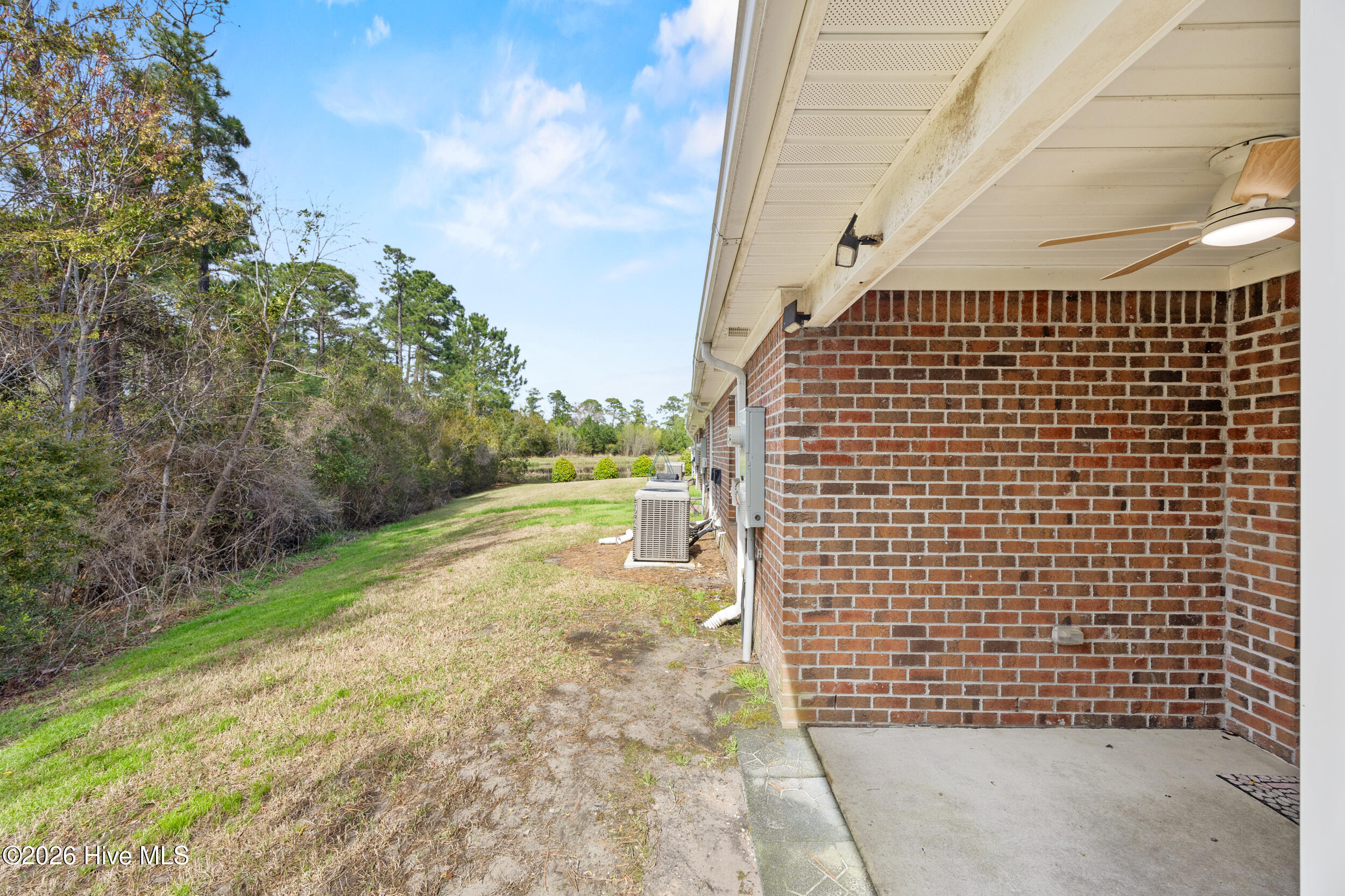 1109 Bridgeport Way