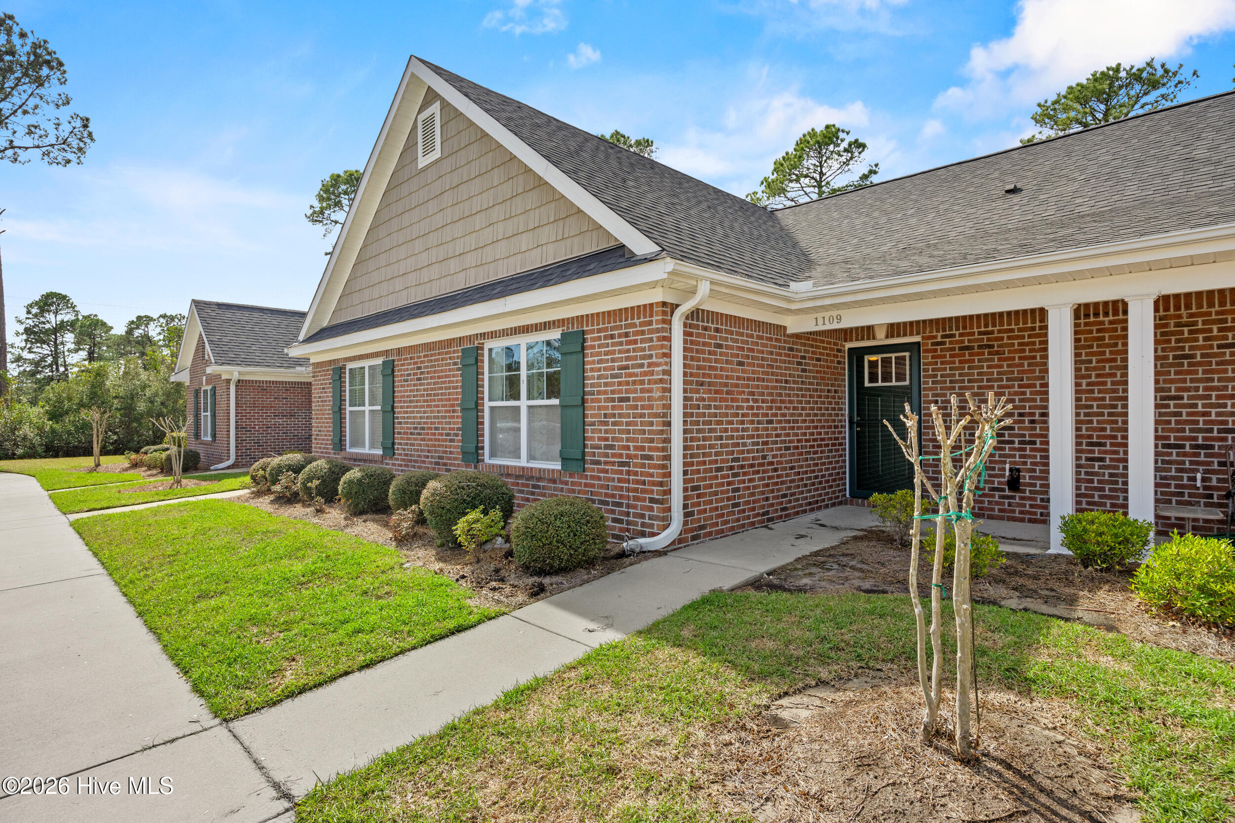 1109 Bridgeport Way