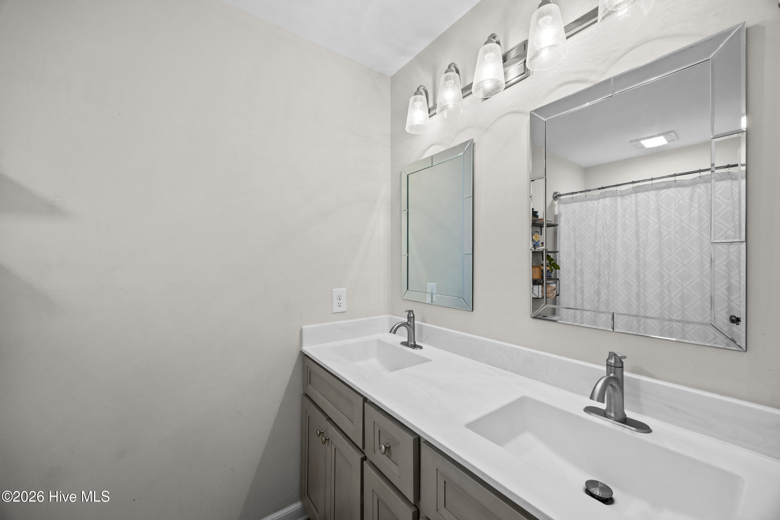 5813 Wrightsville Avenue Apt 153