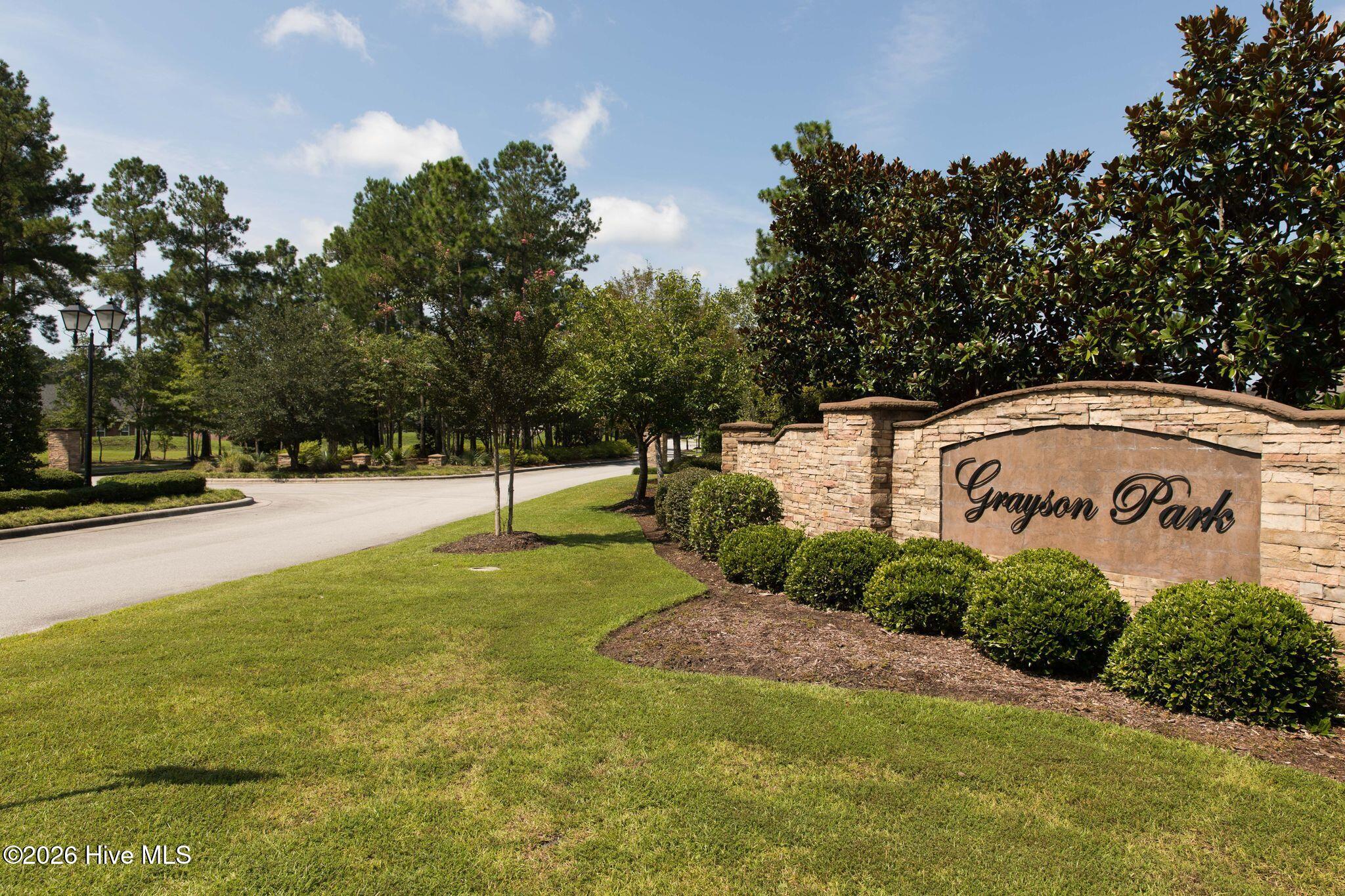 2637 Longleaf Pine Circle