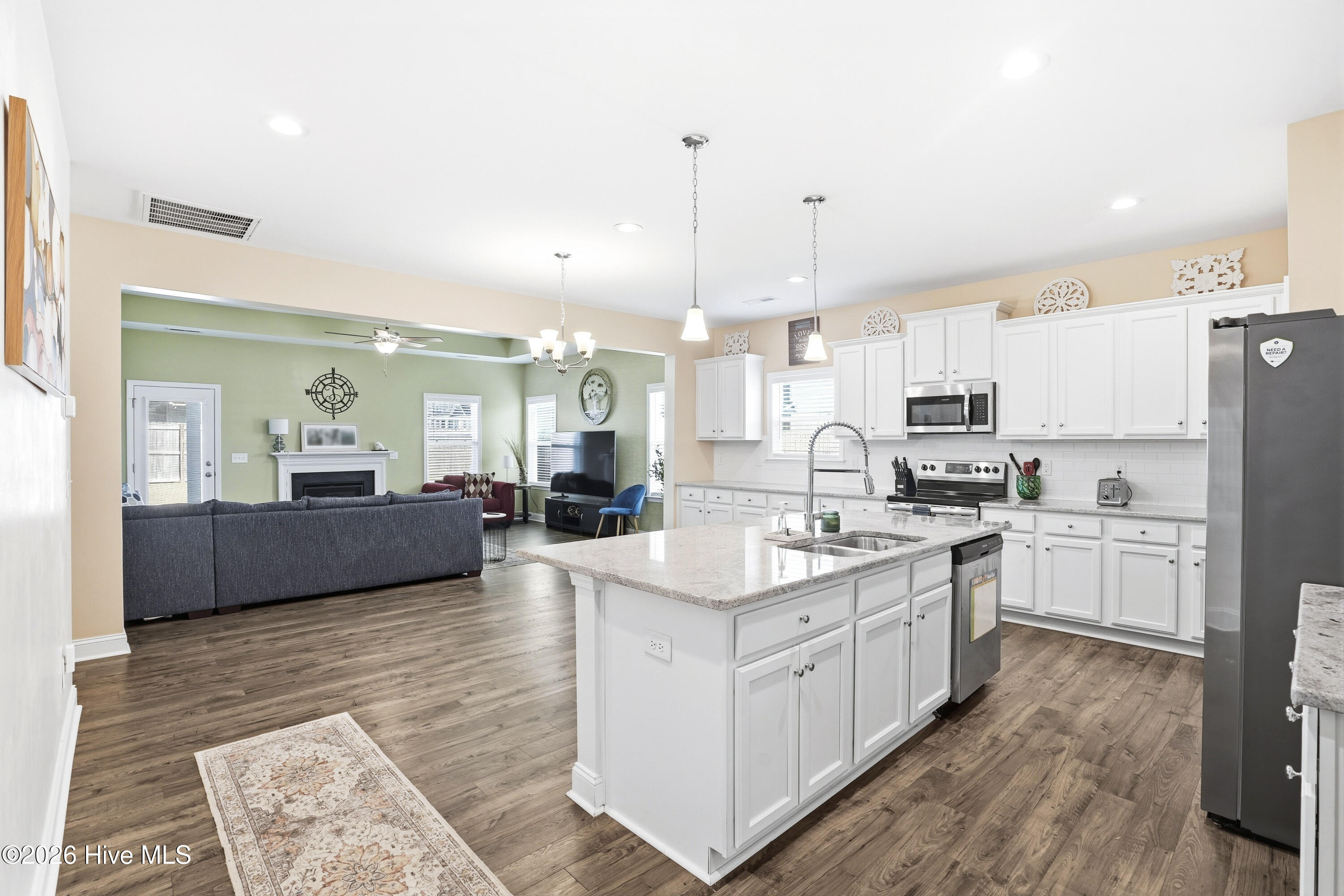 2637 Longleaf Pine Circle