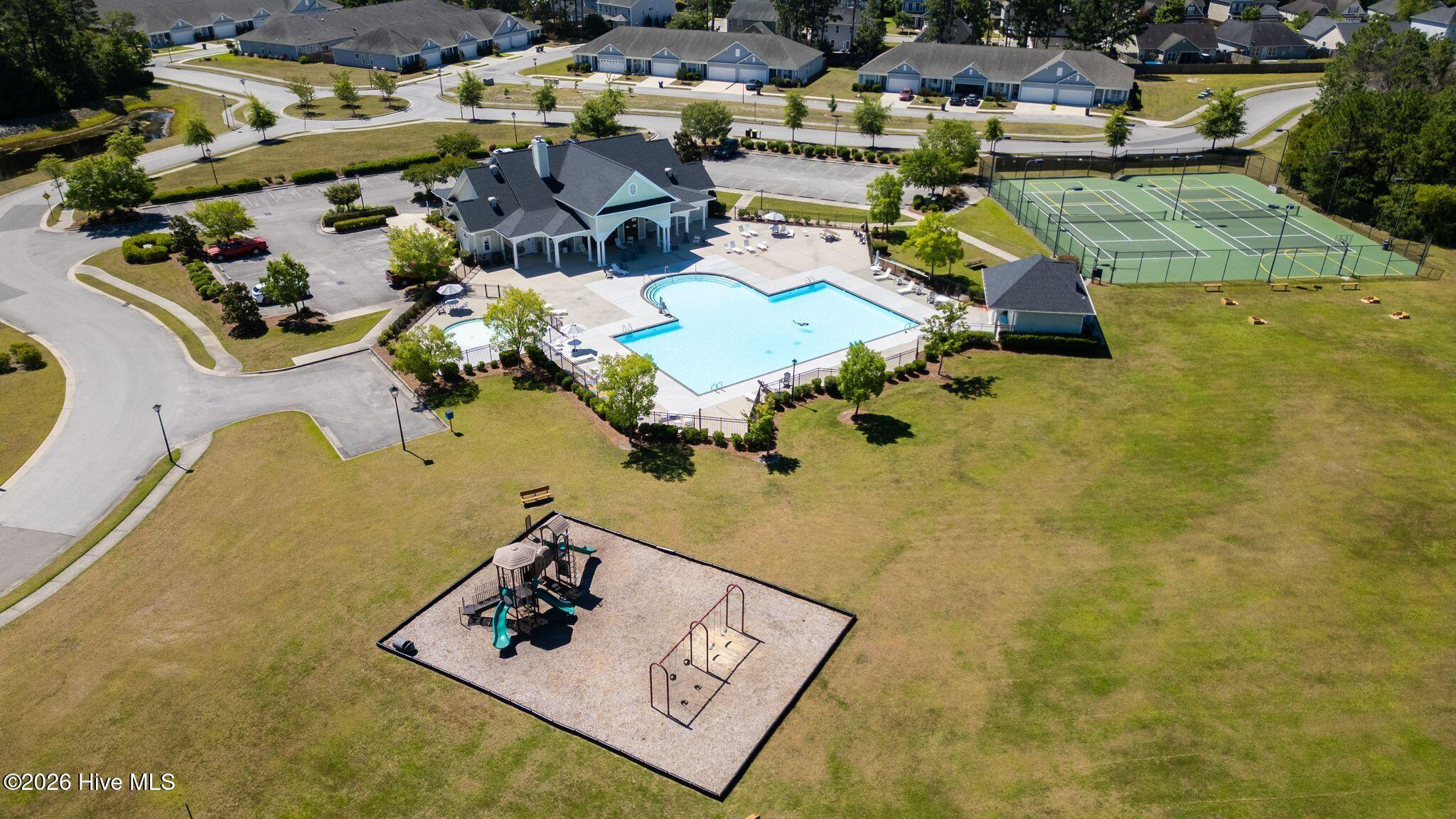 2637 Longleaf Pine Circle