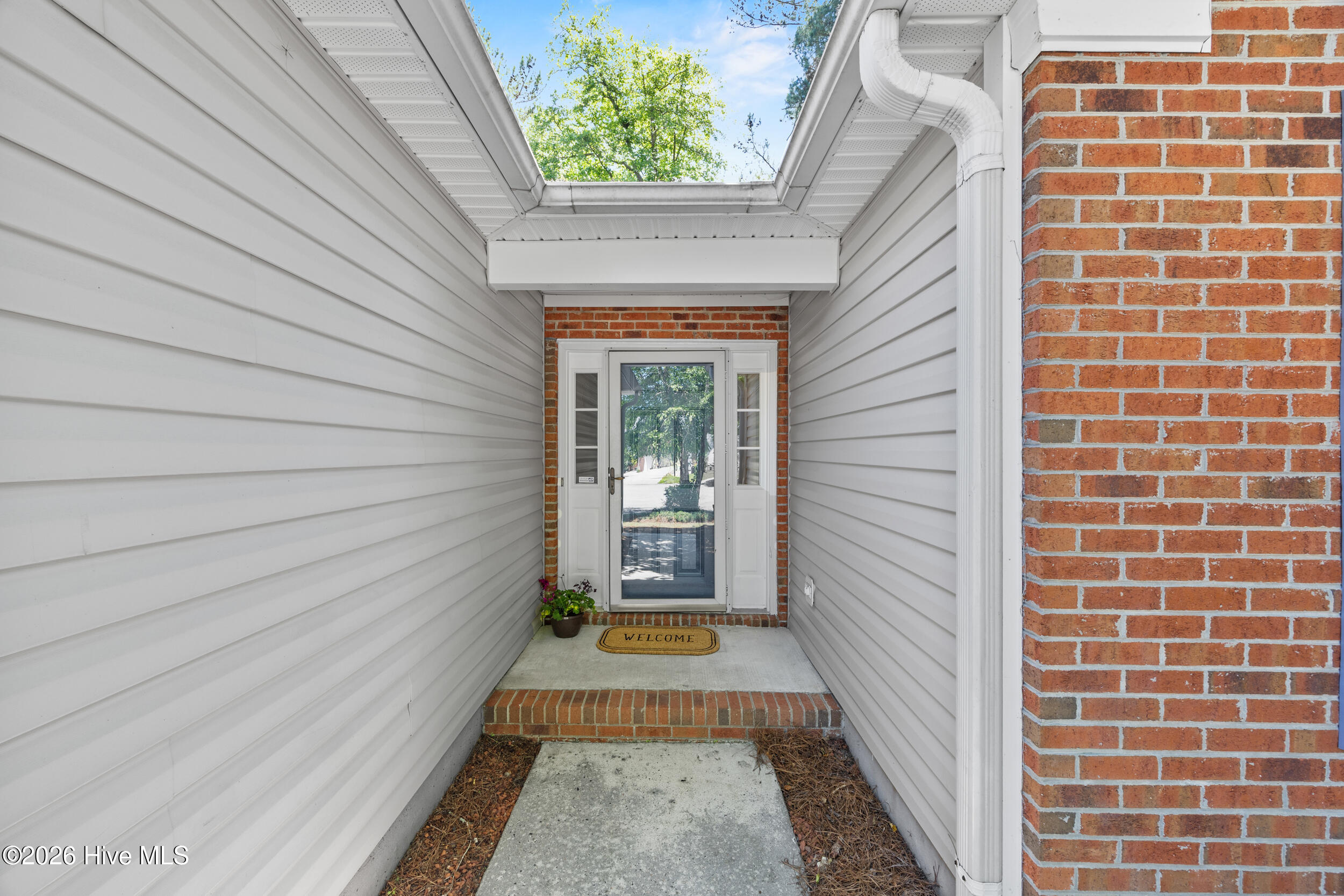 208 Waters Point Court 250