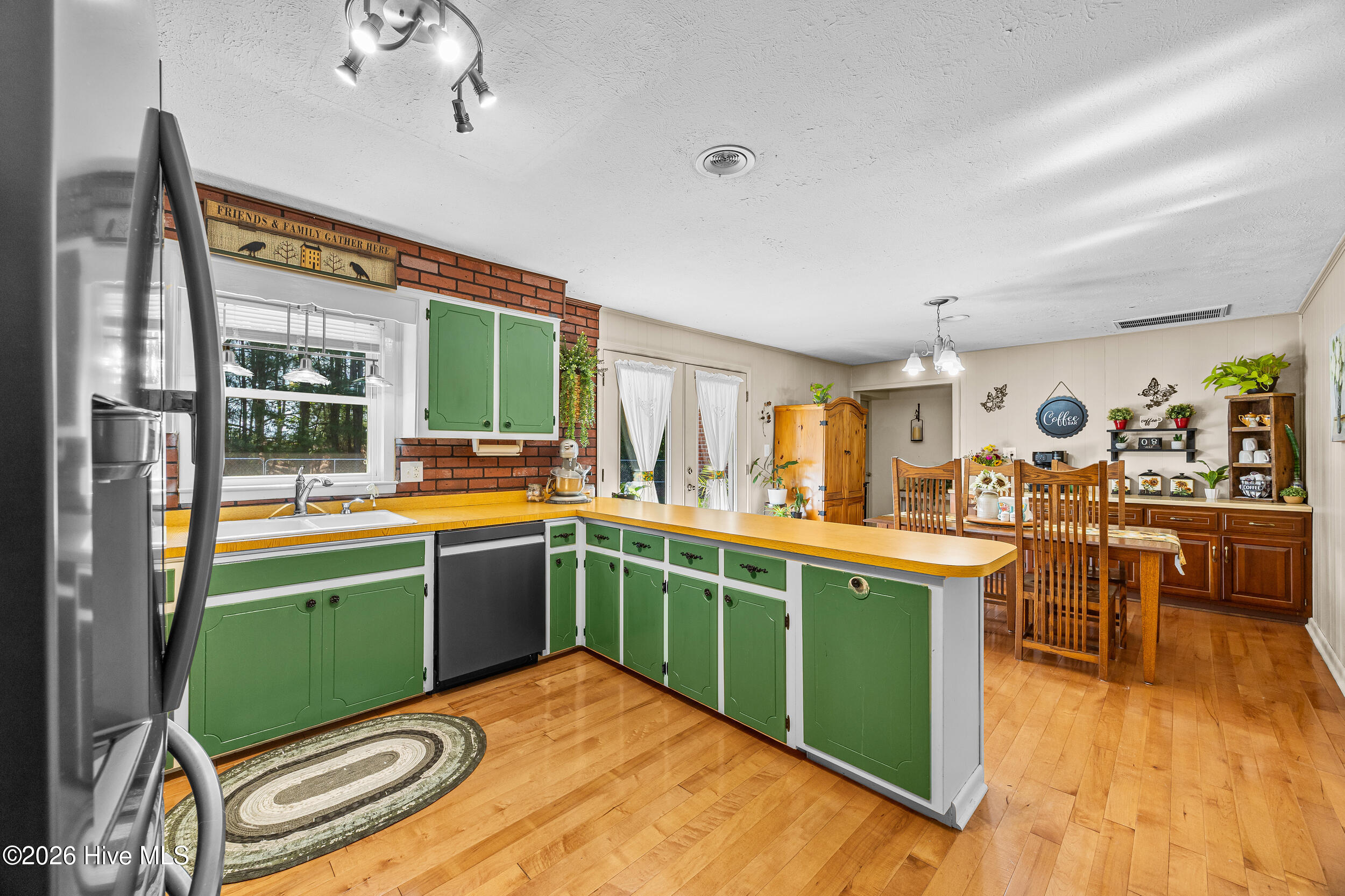 727 Delway Highway