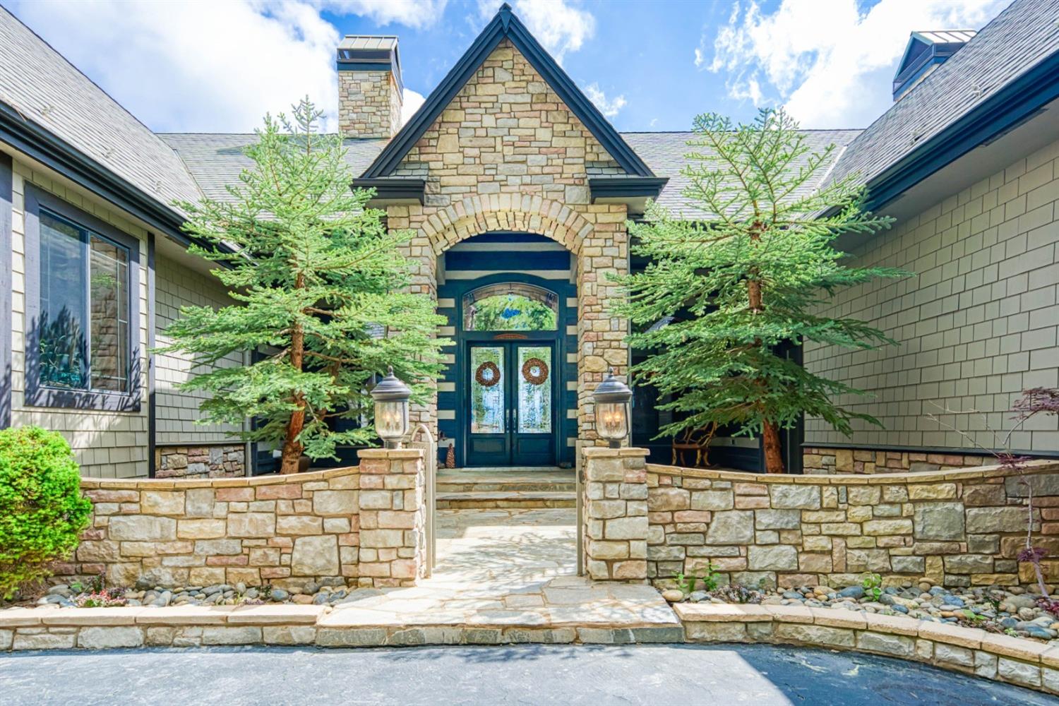 42387 Canyon Vista Lane