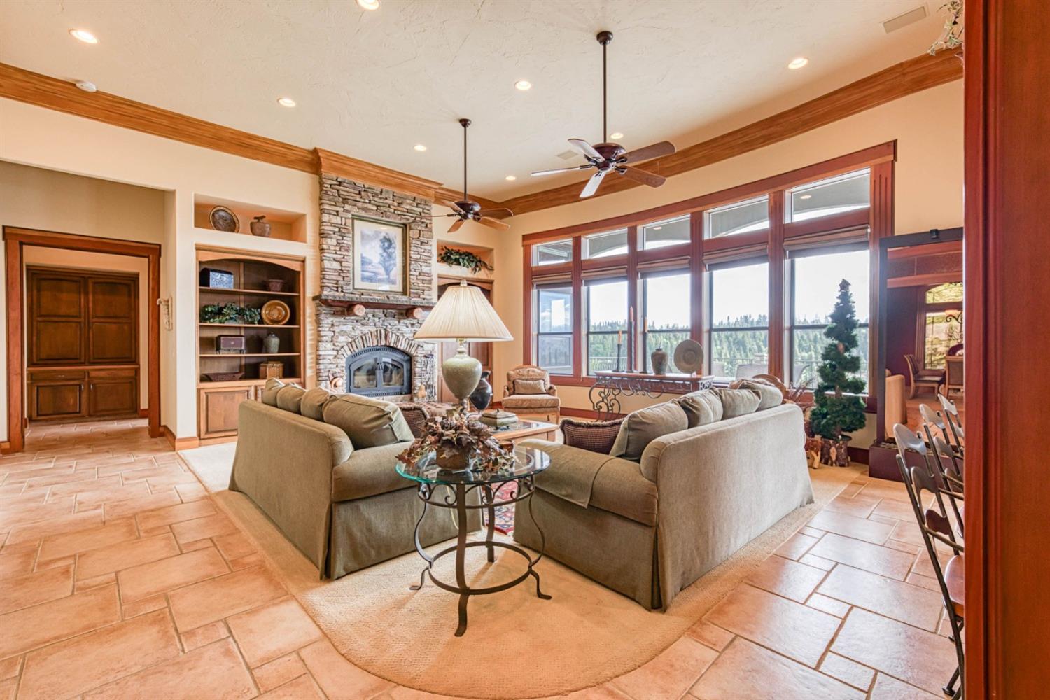 42387 Canyon Vista Lane