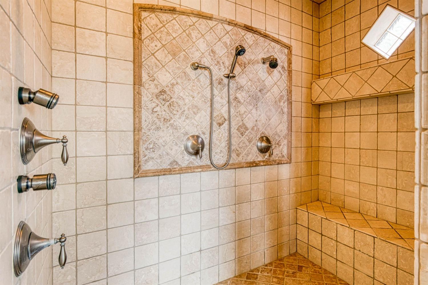 42387 Canyon Vista Lane