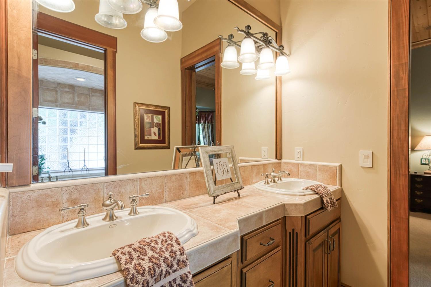 42387 Canyon Vista Lane